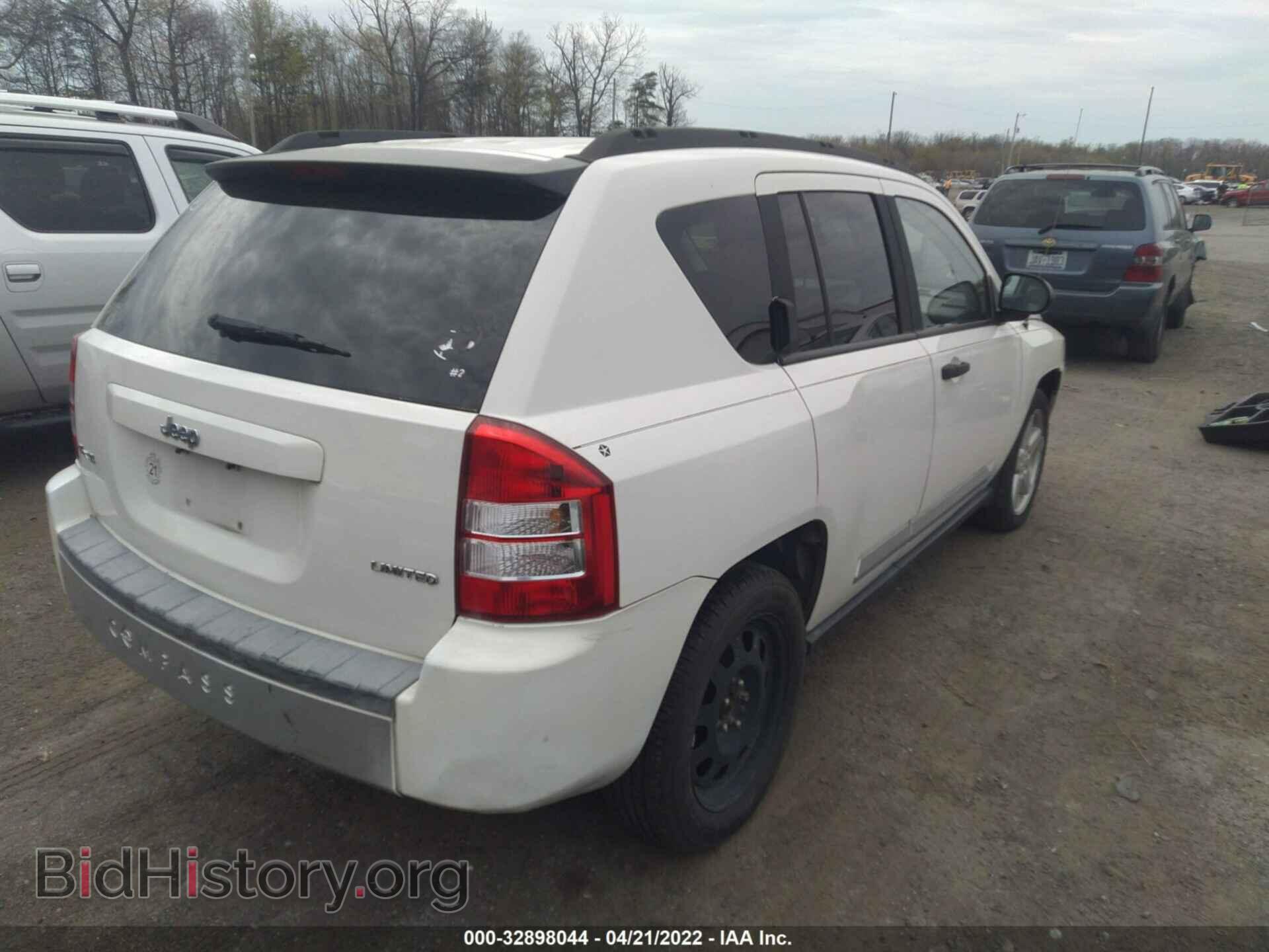 2007 JEEP COMPASS - VIN: 1J8FF57W67D205513 - Фото 4