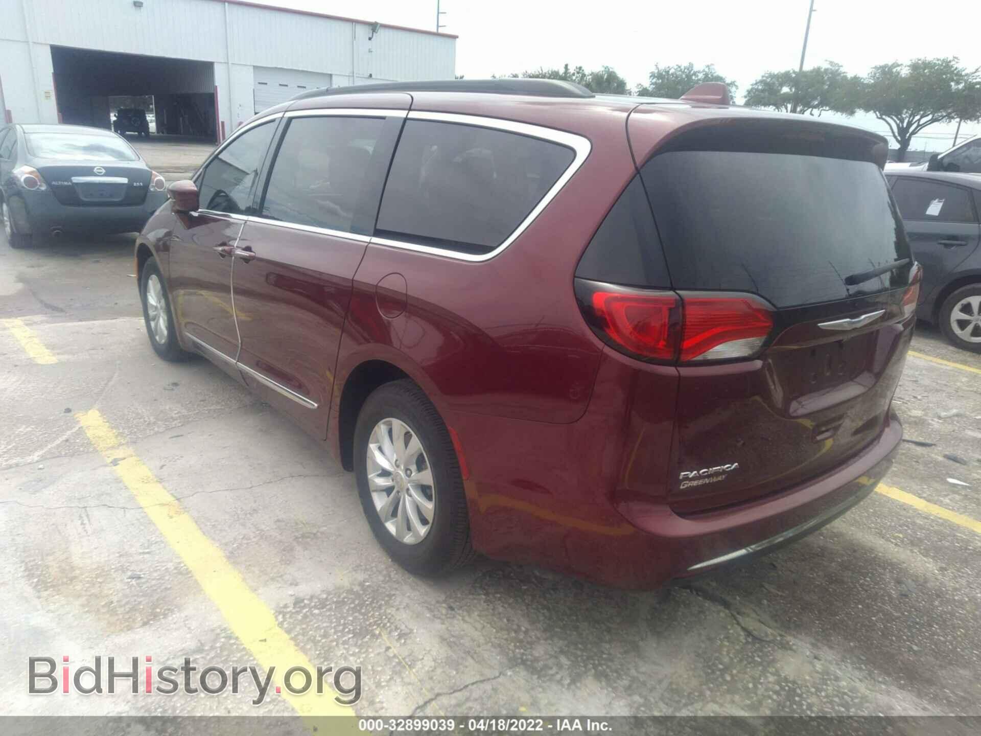 2017 CHRYSLER PACIFICA - VIN: 2C4RC1BGXHR702939 - Фото 3