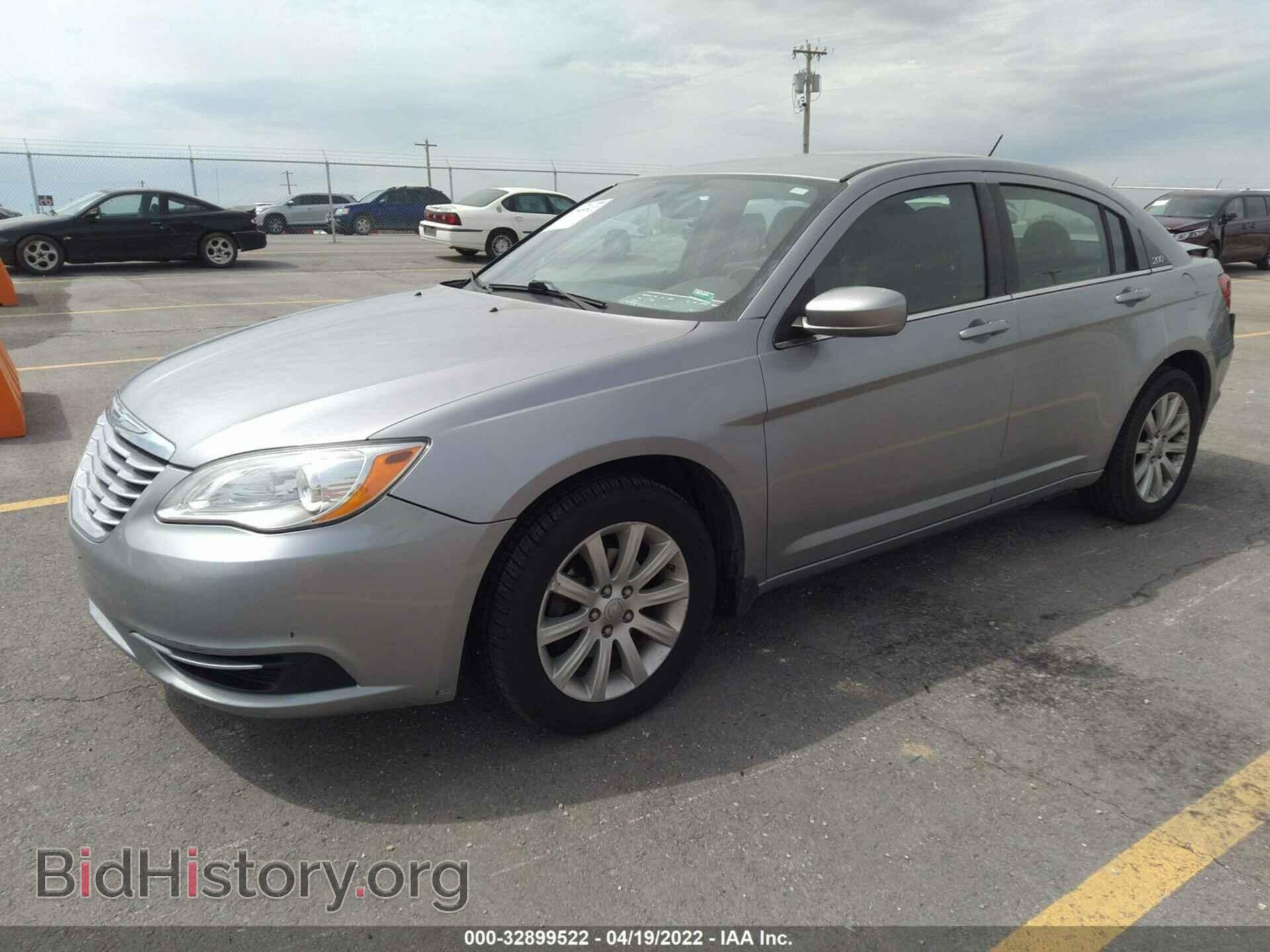 2013 CHRYSLER 200 - VIN: 1C3CCBBB9DN542774 - Фото 2