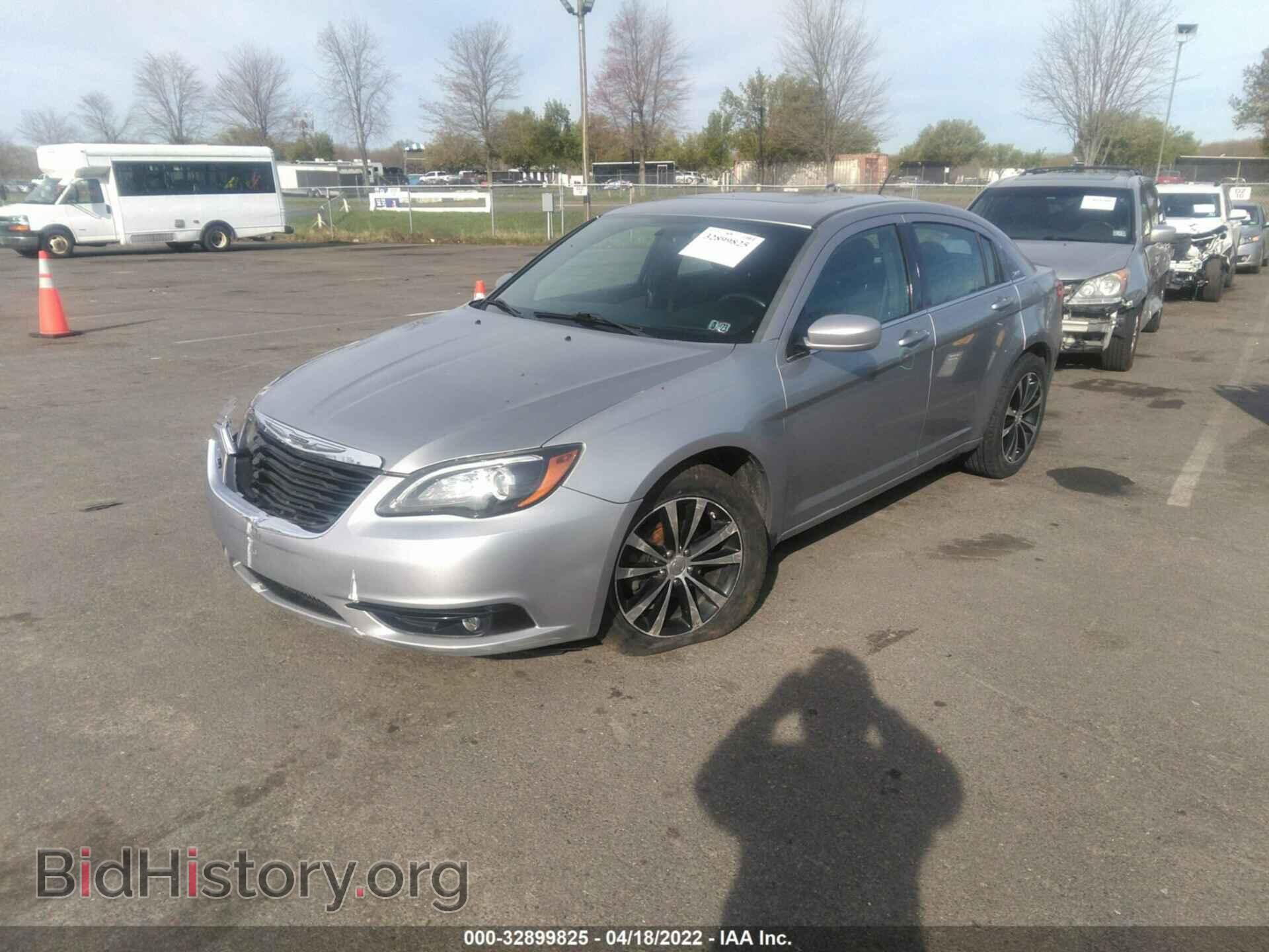 2014 CHRYSLER 200 - VIN: 1C3CCBBB7EN131813 - Фото 2