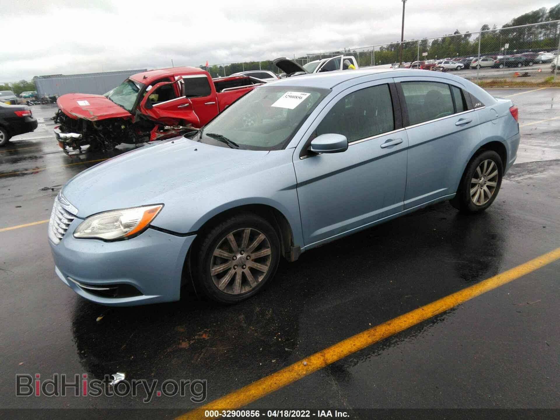 2013 CHRYSLER 200 - VIN: 1C3CCBBB6DN745315 - Фото 2