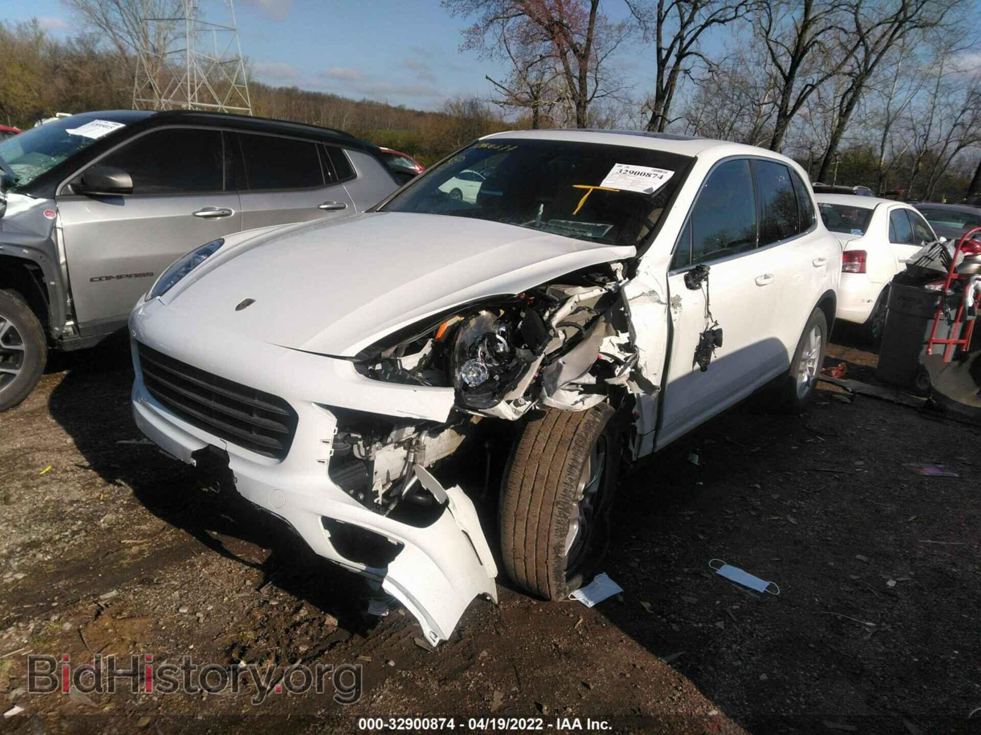 2017 PORSCHE CAYENNE - VIN: WP1AA2A28HKA88405 - Фото 2