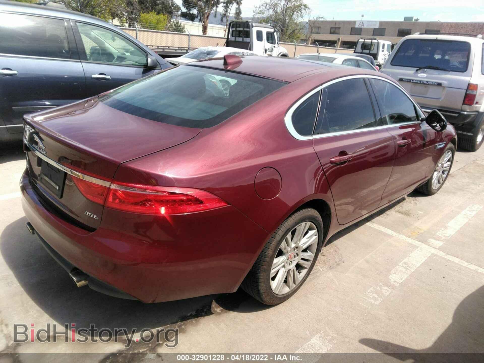 2017 JAGUAR XF - VIN: SAJBR4BV2HCY34295 - Фото 4