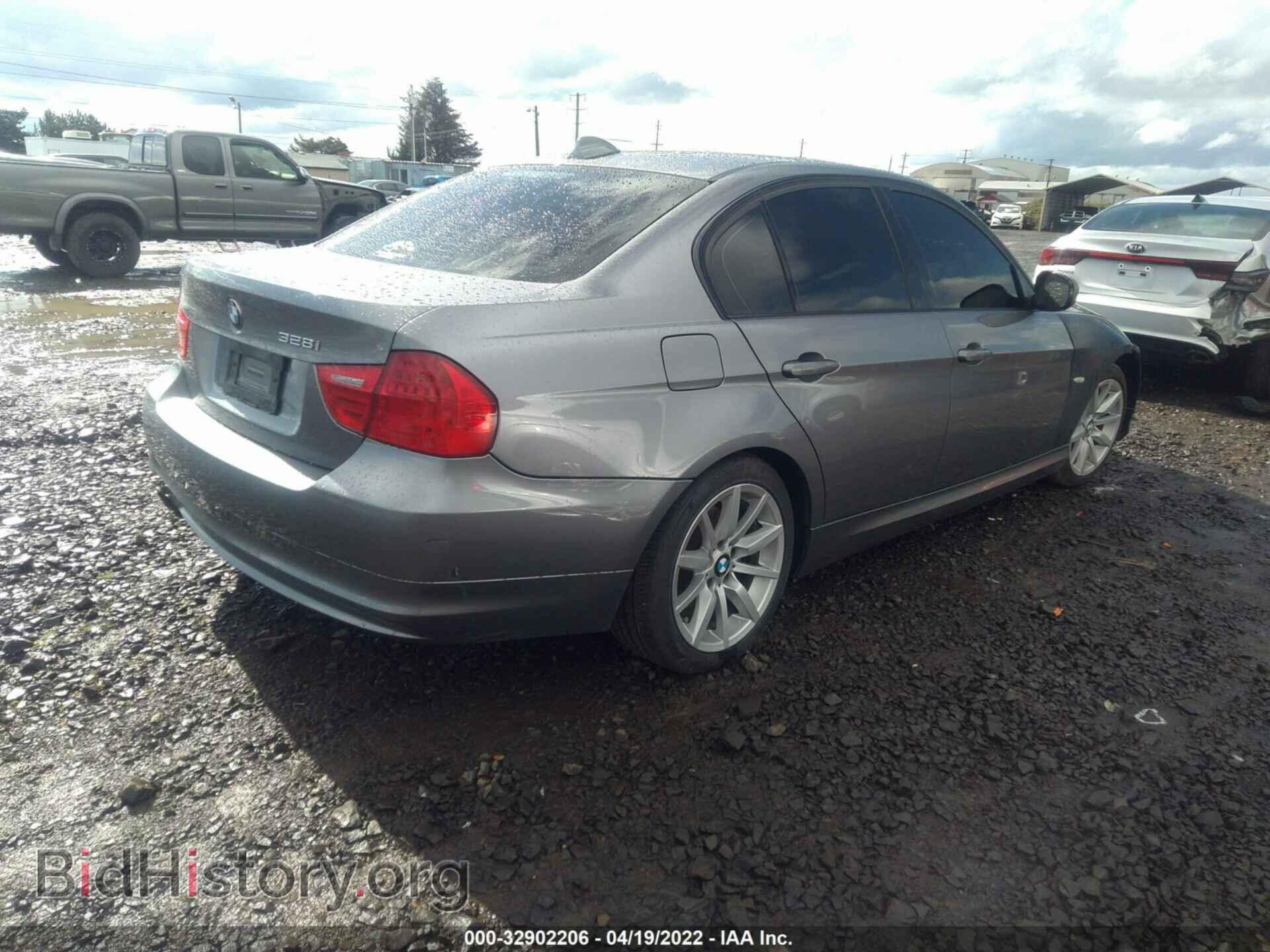 2009 BMW 3 SERIES - VIN: WBAPH53599A436412 - Фото 4