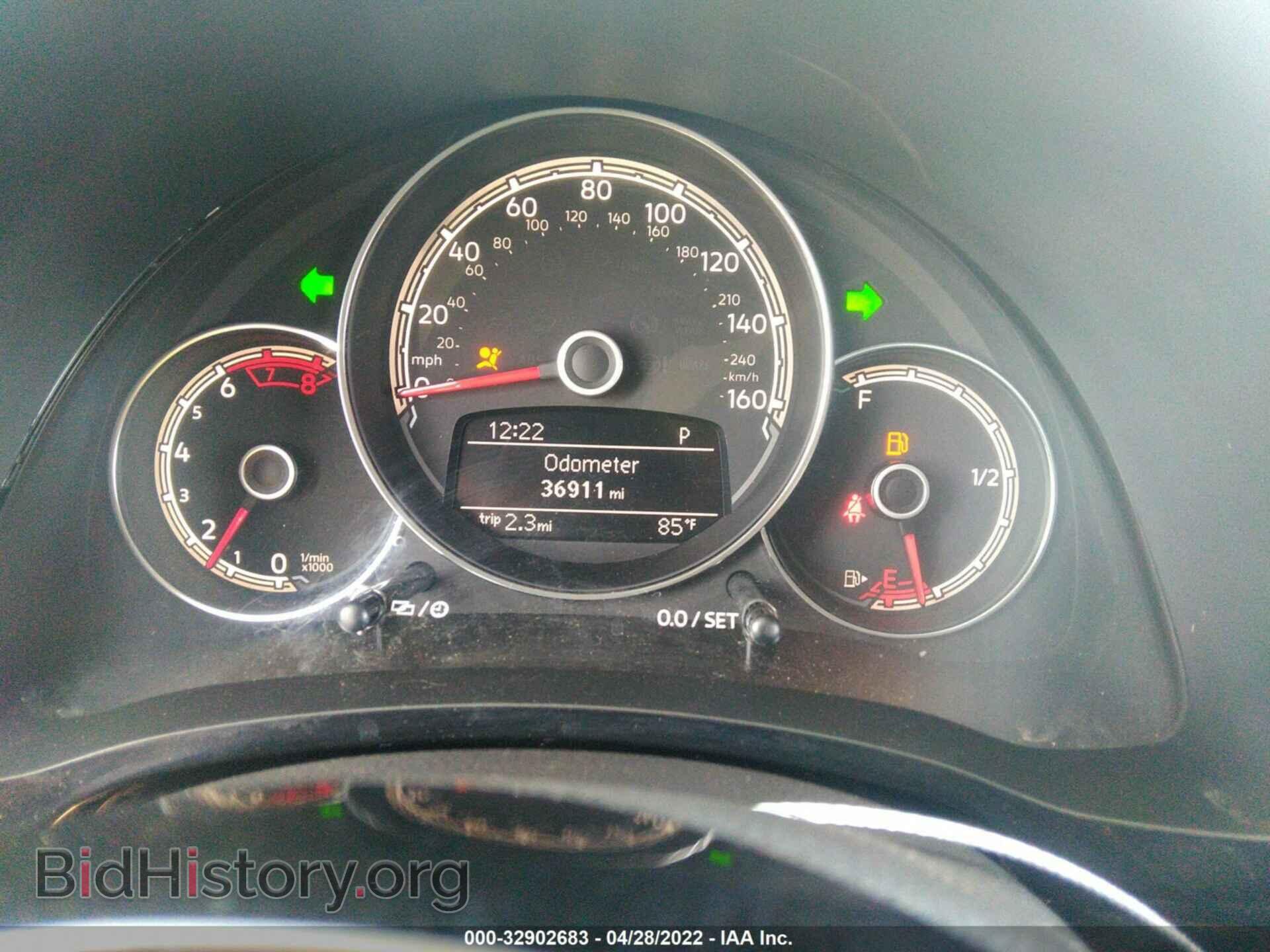 2017 VOLKSWAGEN BEETLE - VIN: 3VWF17AT9HM614320 - Фото 7