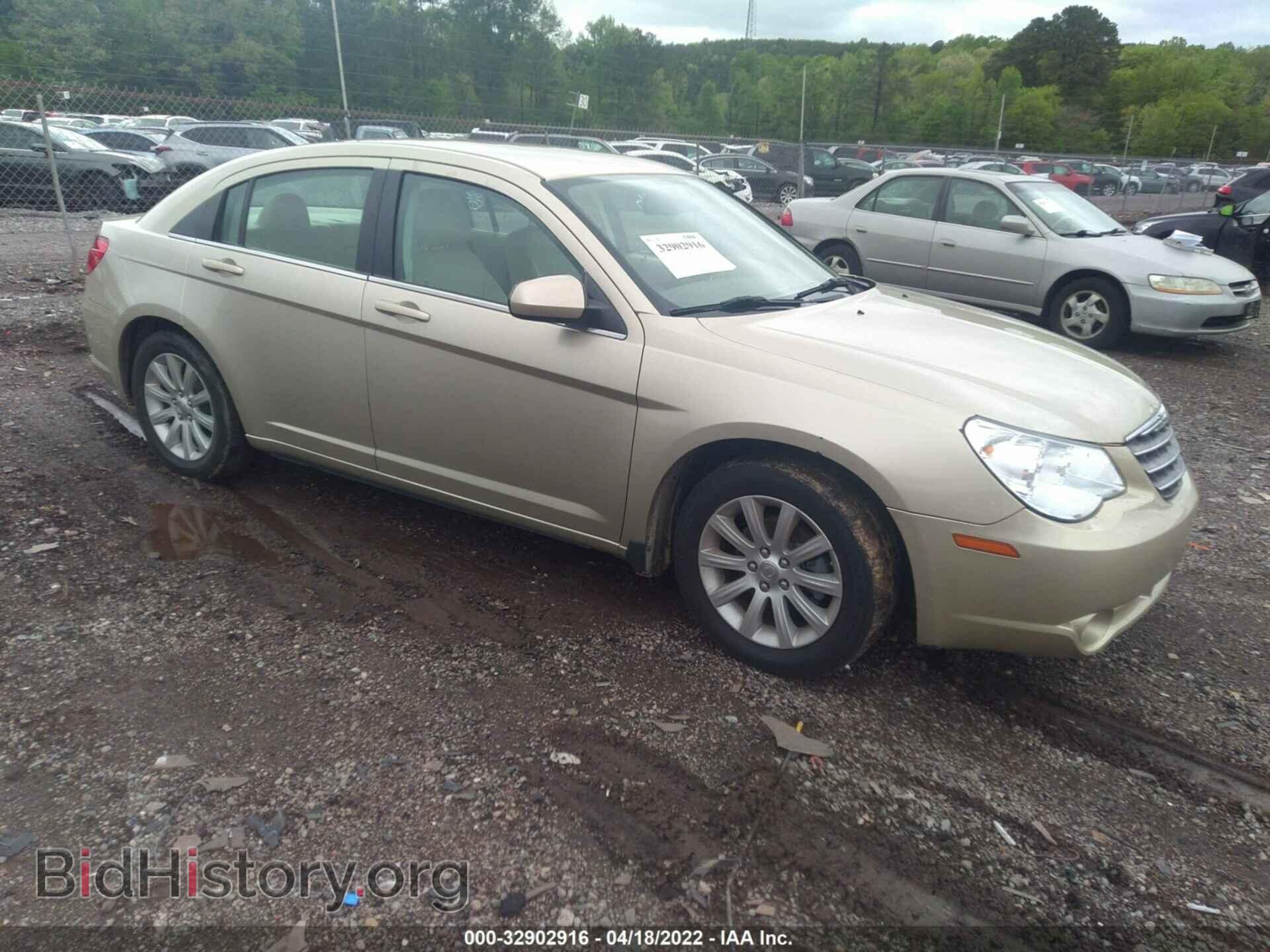 Photo 1C3CC5FB6AN111946 - CHRYSLER SEBRING 2010
