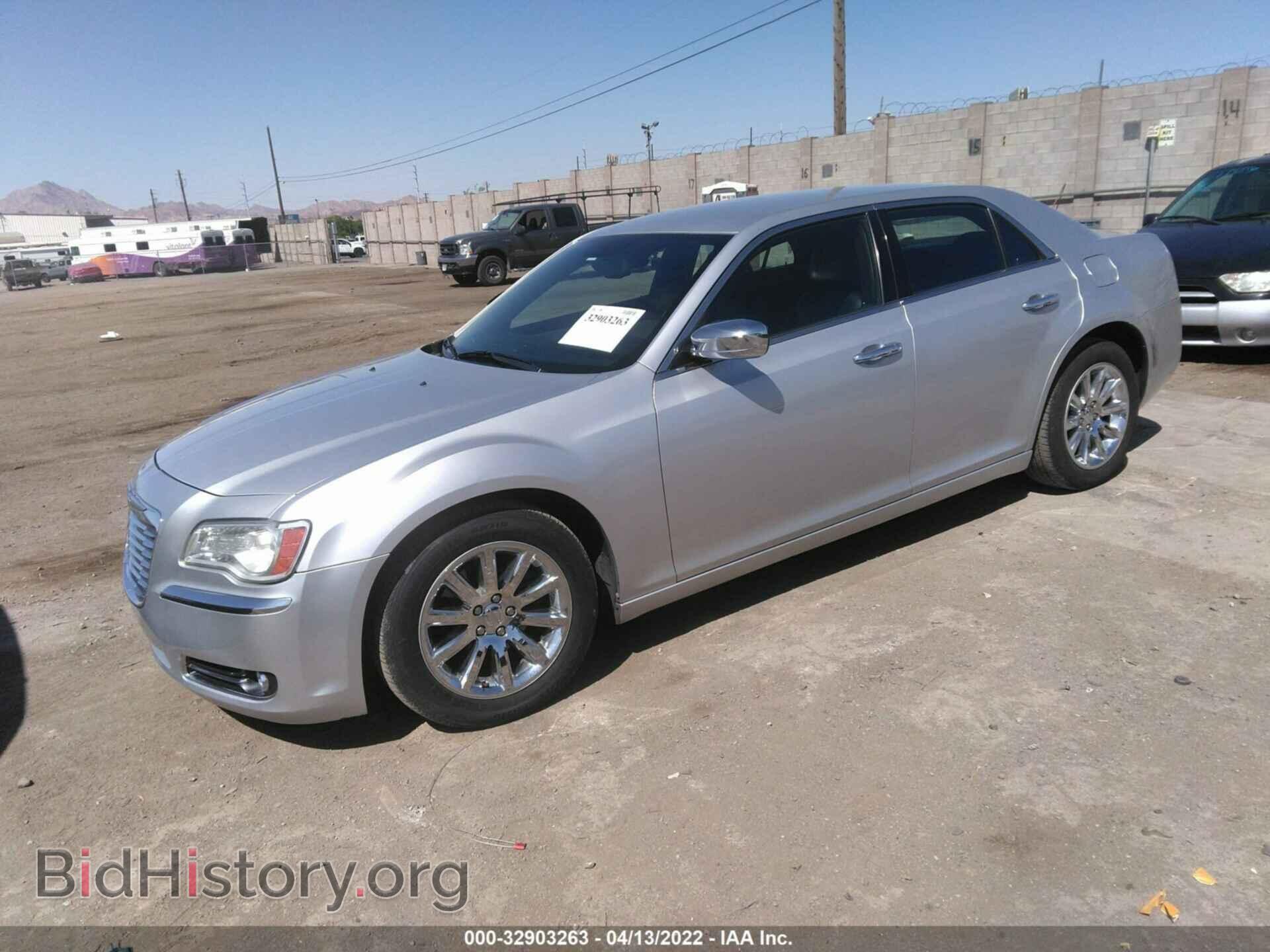 2012 CHRYSLER 300 - VIN: 2C3CCACG5CH309437 - Фото 2