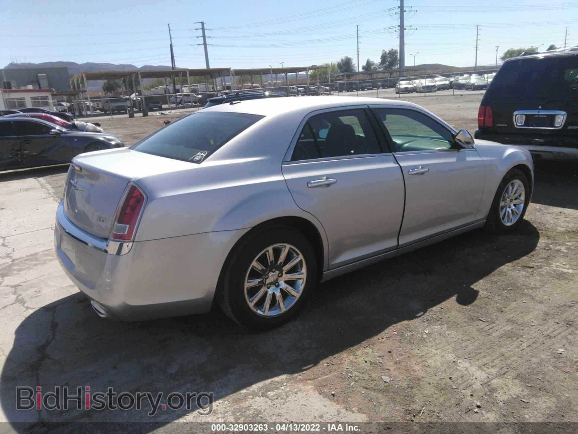 2012 CHRYSLER 300 - VIN: 2C3CCACG5CH309437 - Фото 4