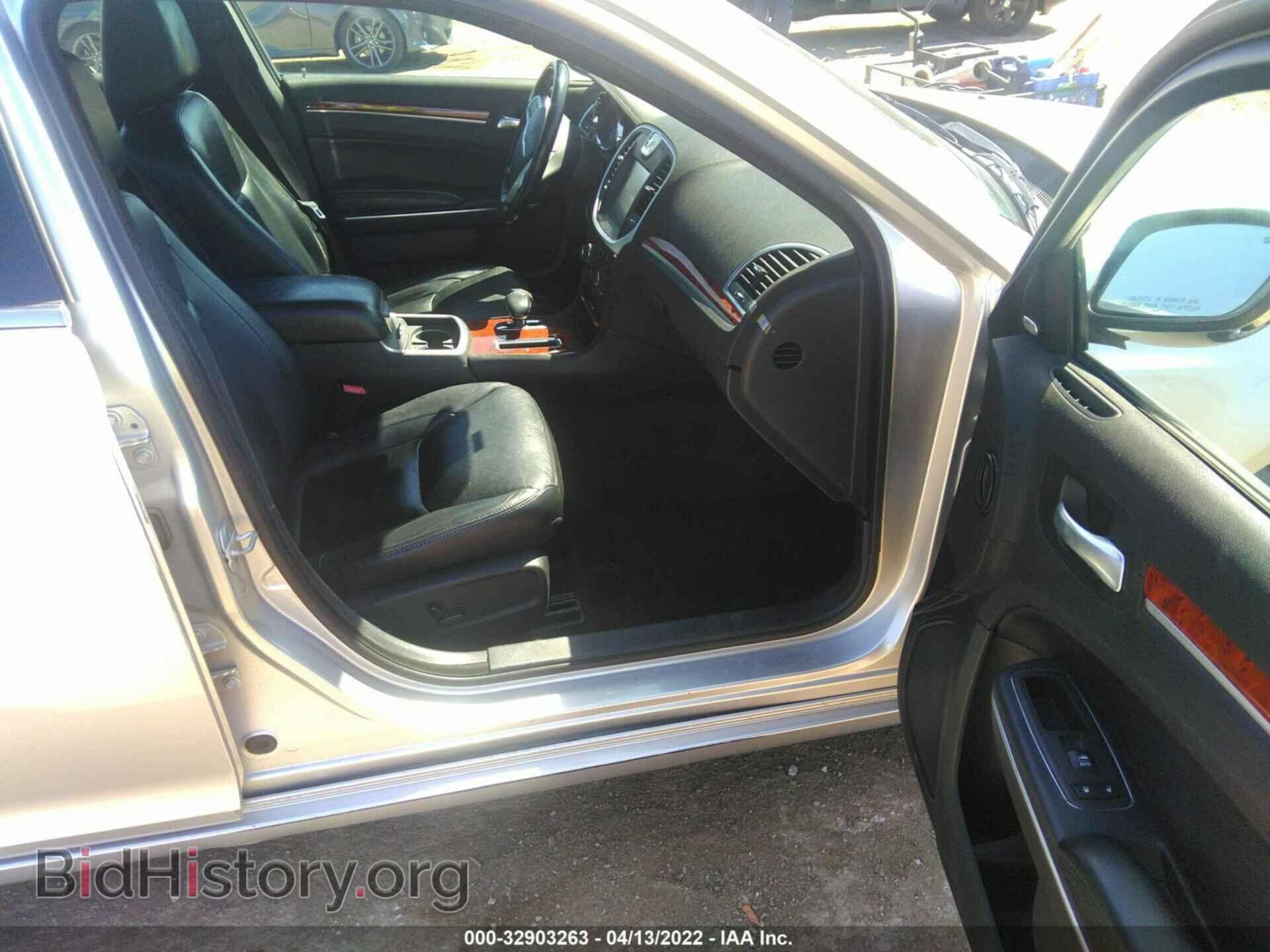2012 CHRYSLER 300 - VIN: 2C3CCACG5CH309437 - Фото 5