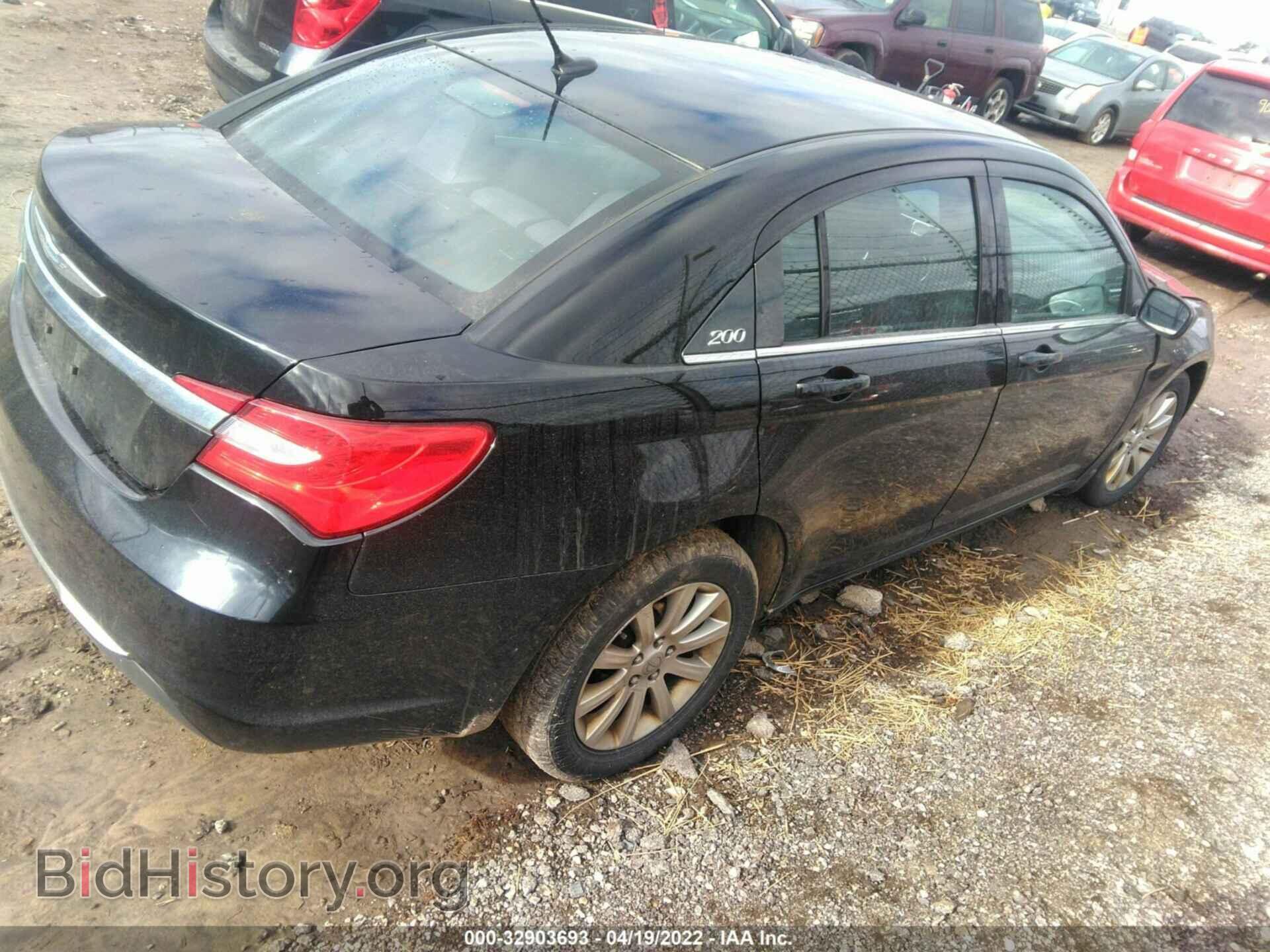 2012 CHRYSLER 200 - VIN: 1C3CCBBG0CN305780 - Фото 4