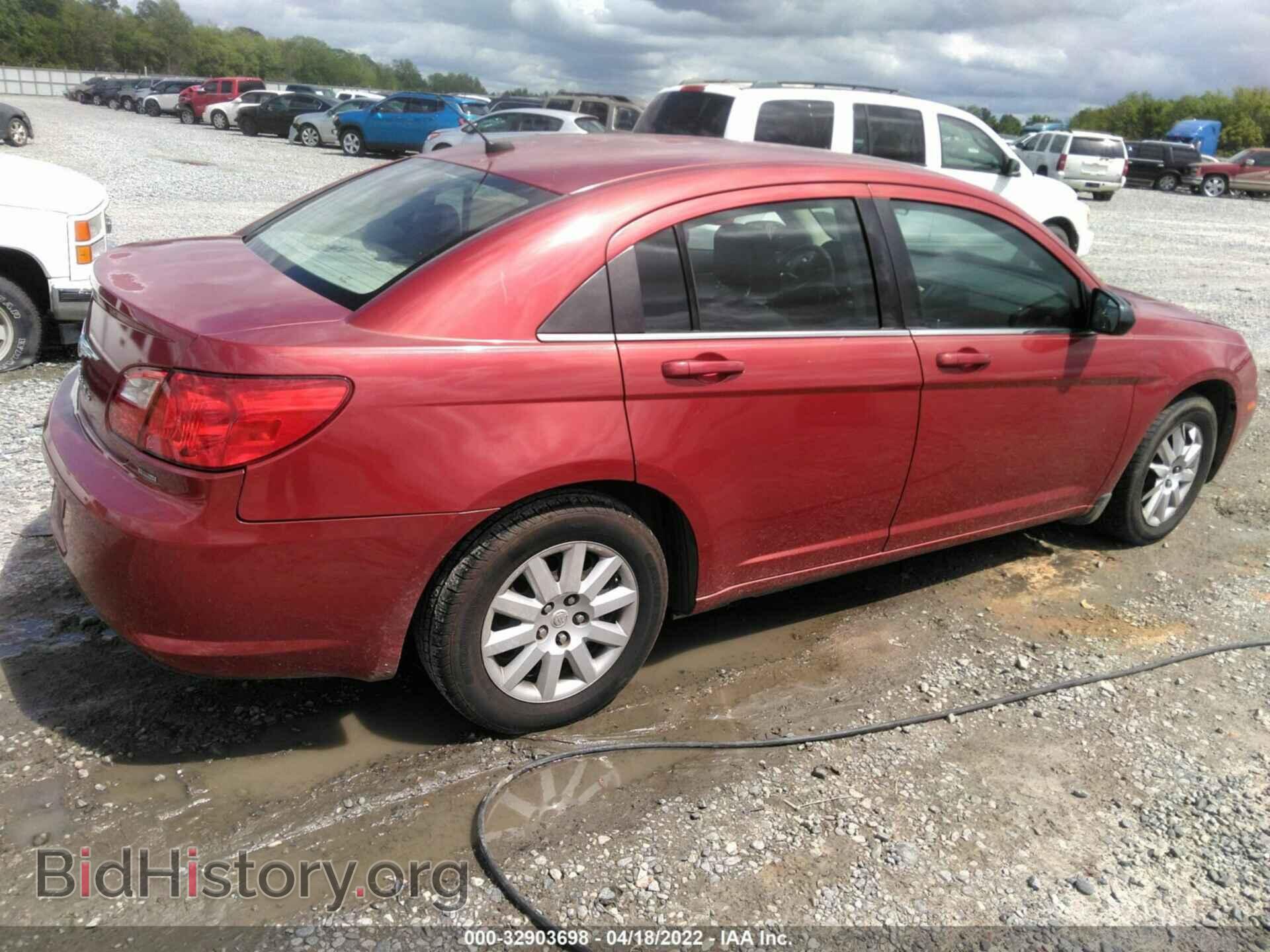 2010 CHRYSLER SEBRING - VIN: 1C3CC4FB5AN219792 - Фото 4