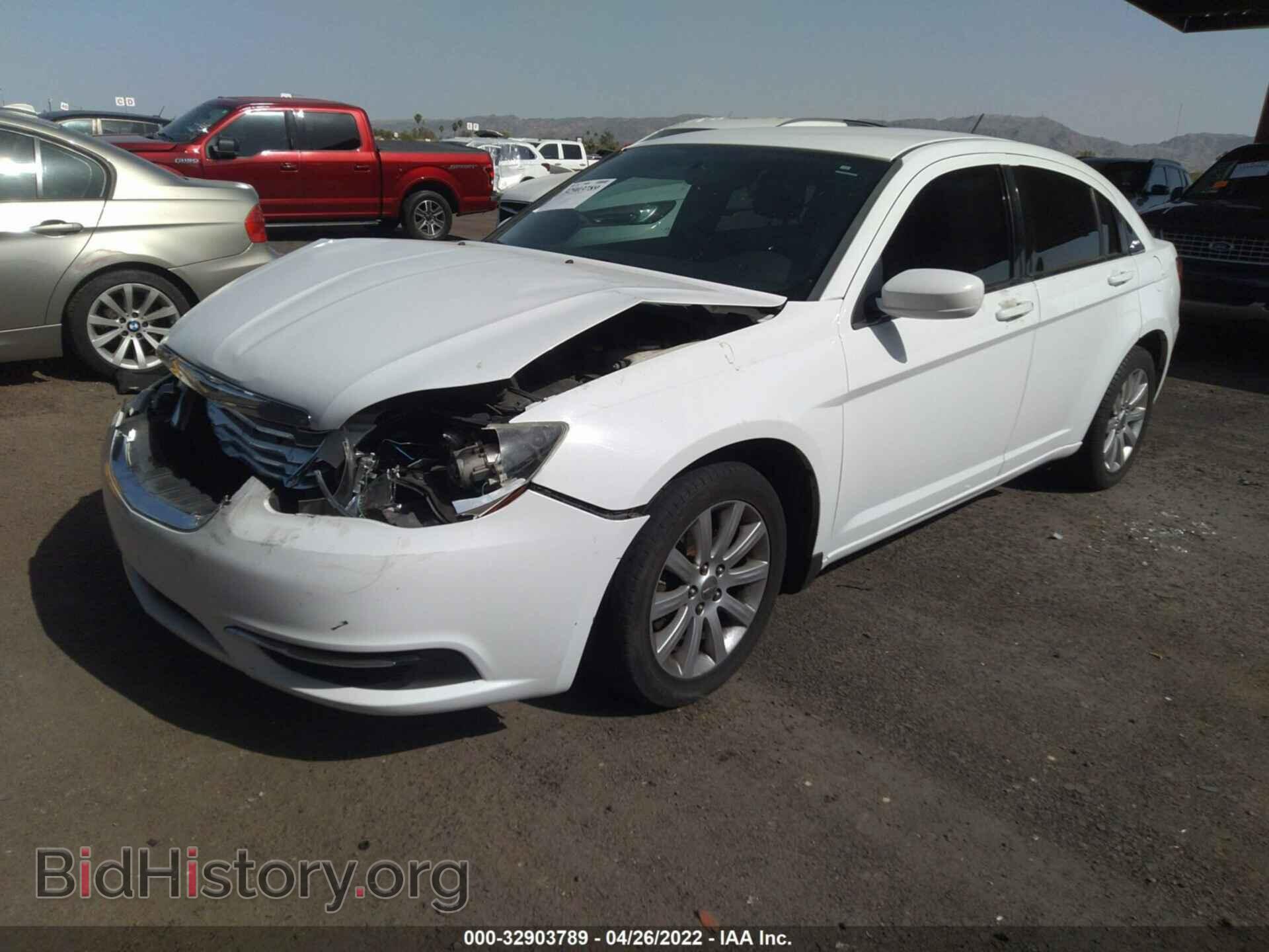 2012 CHRYSLER 200 - VIN: 1C3CCBBB9CN298185 - Фото 2