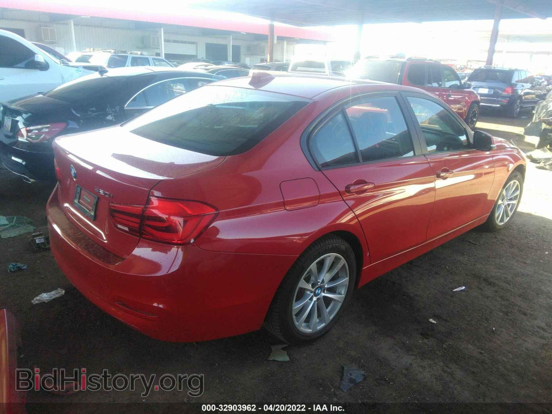 2016 BMW 3 SERIES - VIN: WBA8E1G58GNU11040 - Фото 4