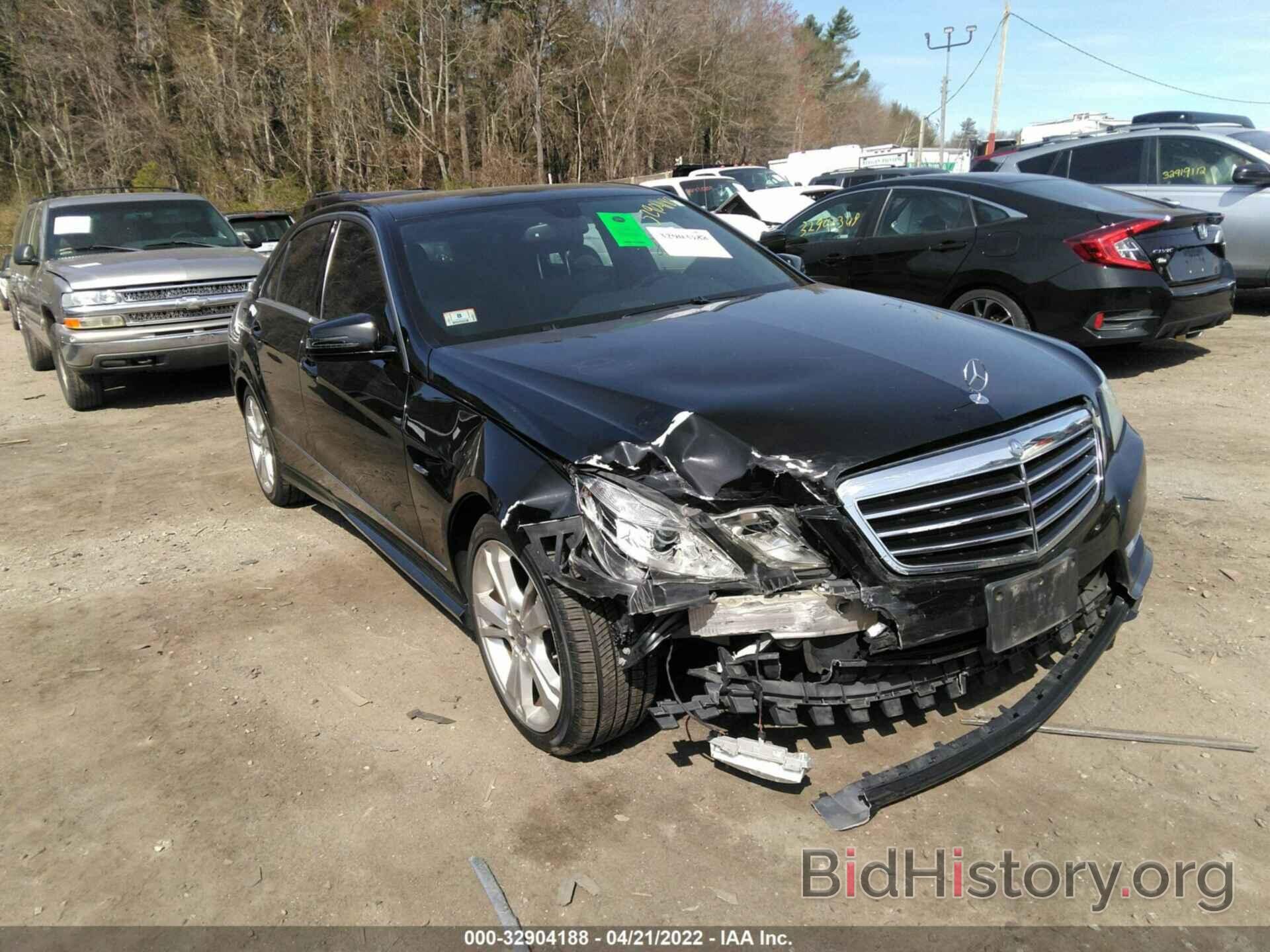 Photo WDDHF8JB7CA563504 - MERCEDES-BENZ E-CLASS 2012