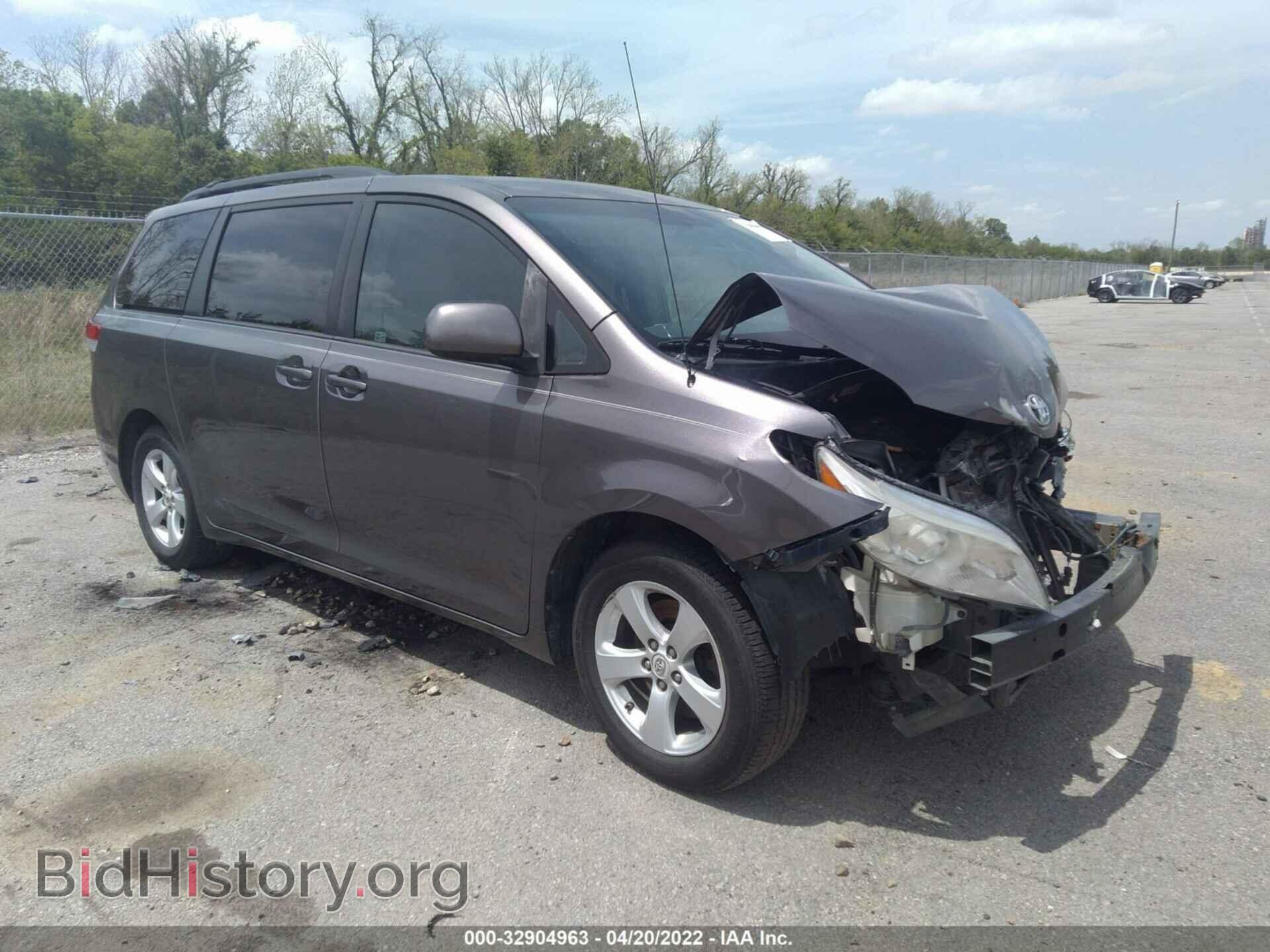 Photo 5TDKK3DC6CS191935 - TOYOTA SIENNA 2012