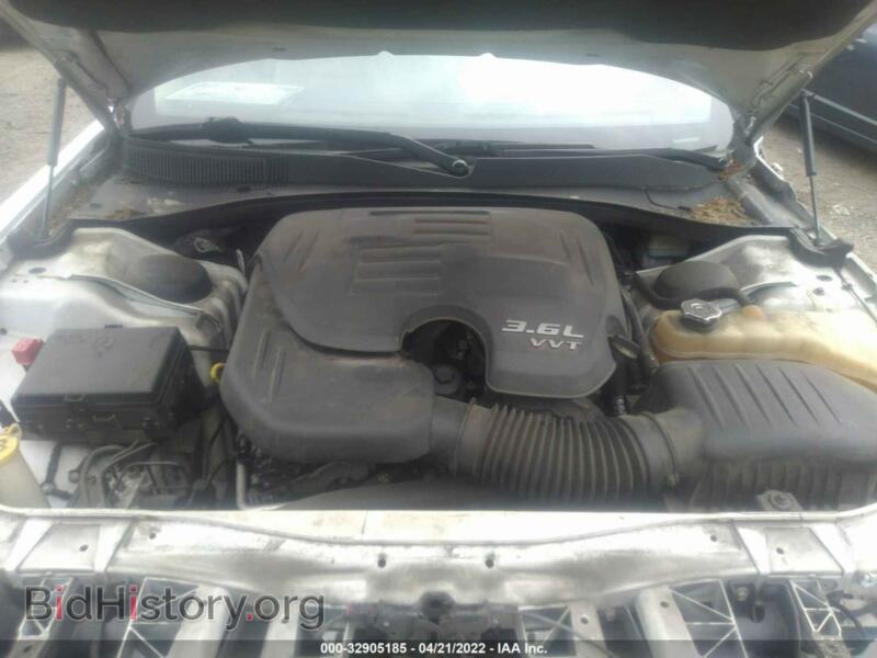 2012 Chrysler 300 (VIN 2C3CCACG5CH155084) — фото 10 из 12