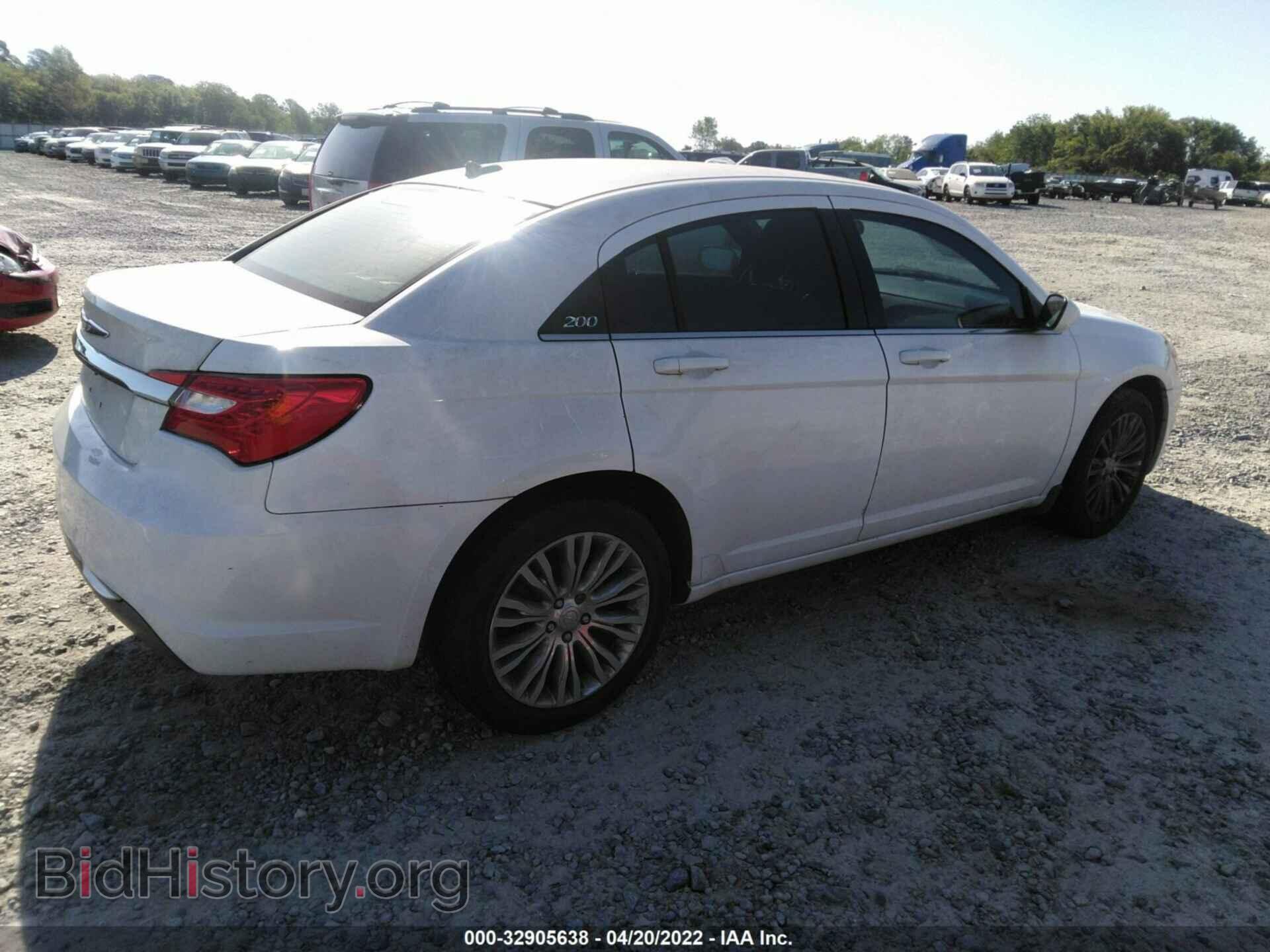 2012 CHRYSLER 200 - VIN: 1C3CCBAB8CN105459 - Фото 4