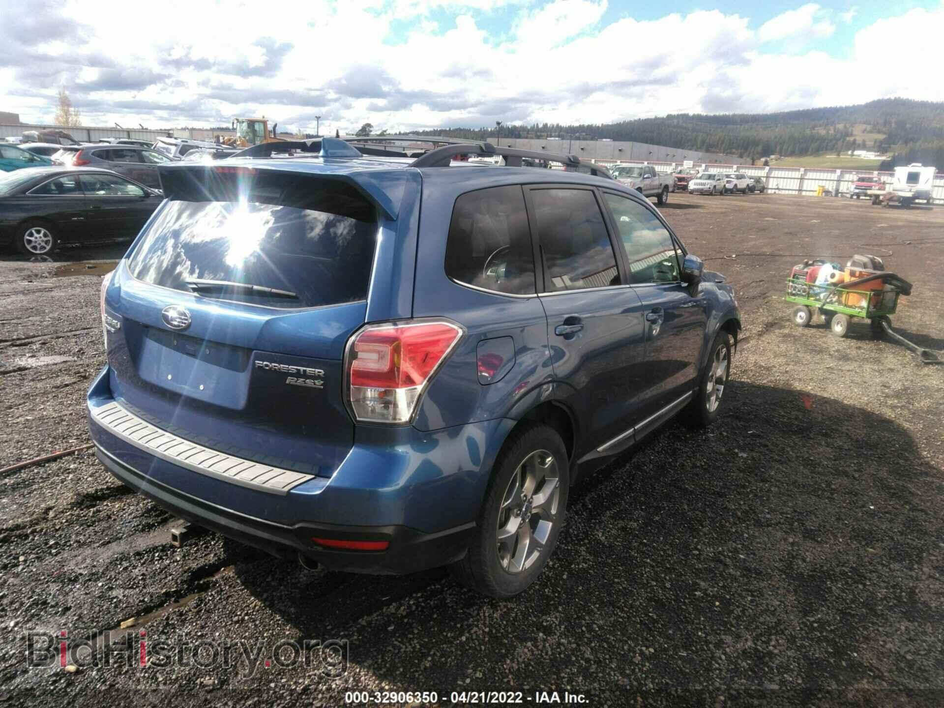 2017 SUBARU FORESTER - VIN: JF2SJATC4HH415550 - Фото 4