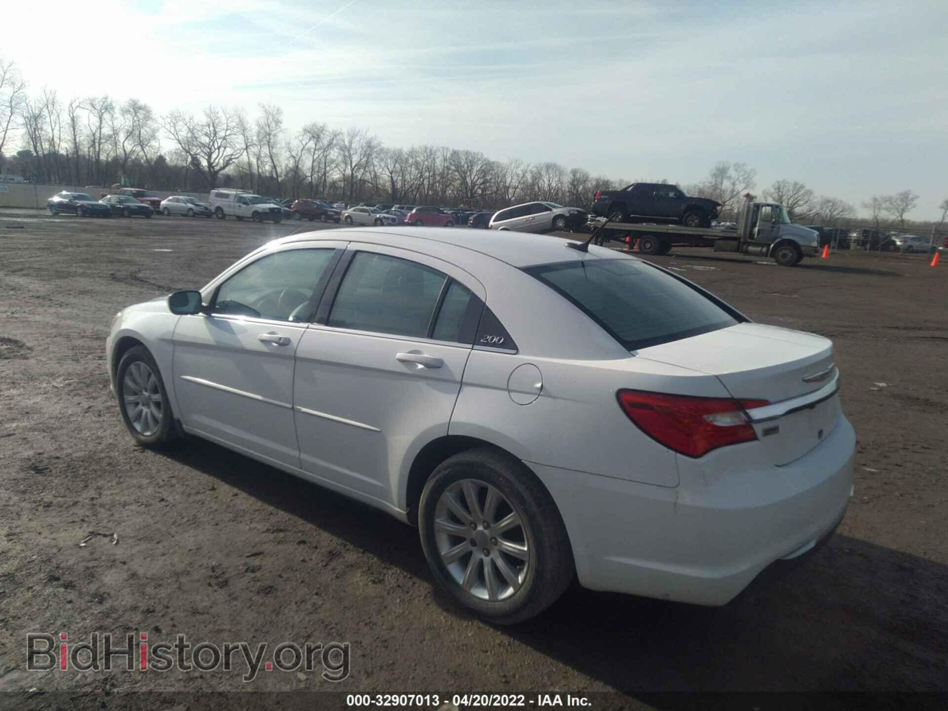 2013 CHRYSLER 200 - VIN: 1C3CCBBG1DN731981 - Photo 3