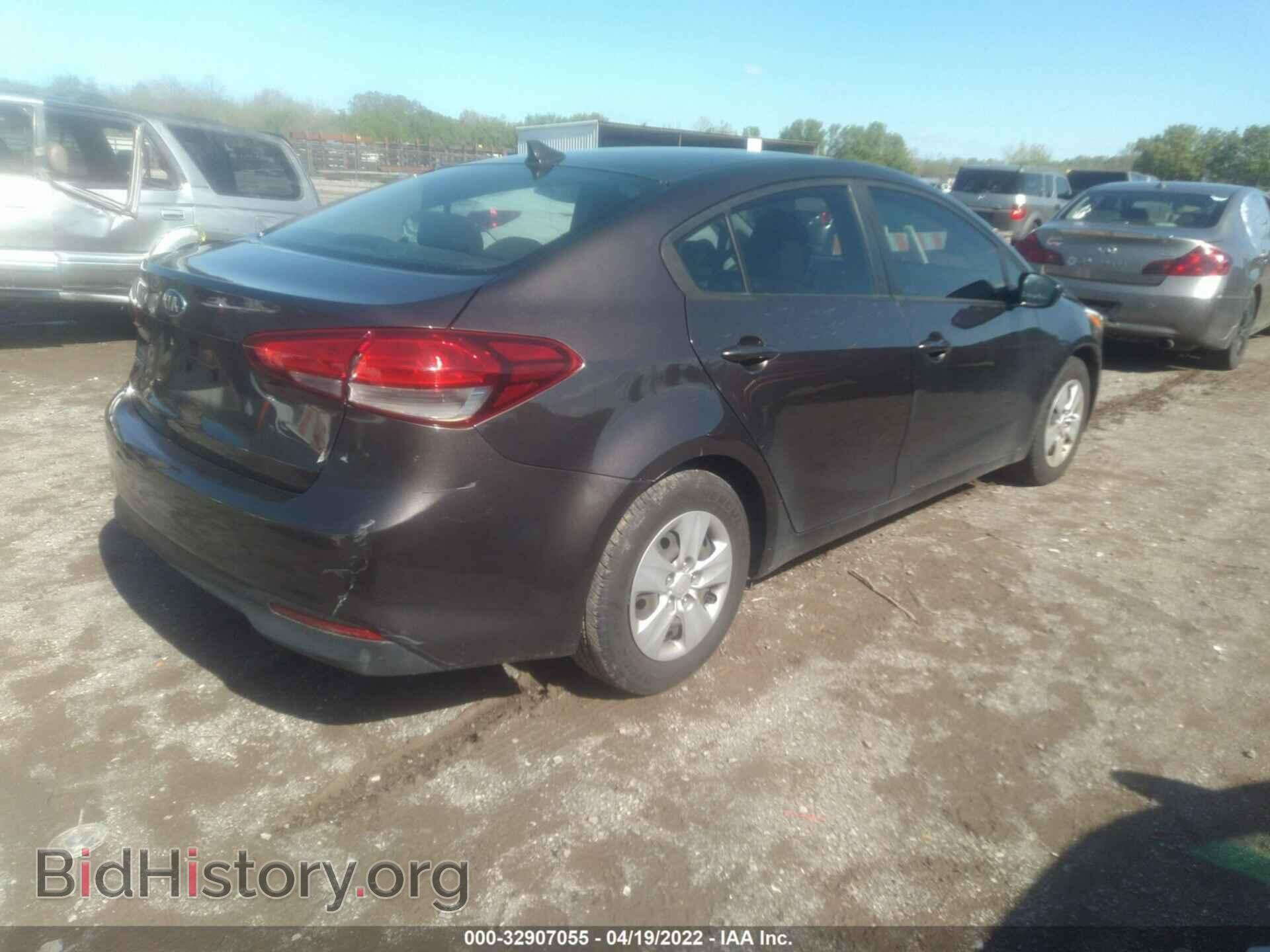 2017 KIA FORTE - VIN: 3KPFK4A77HE132926 - Фото 4