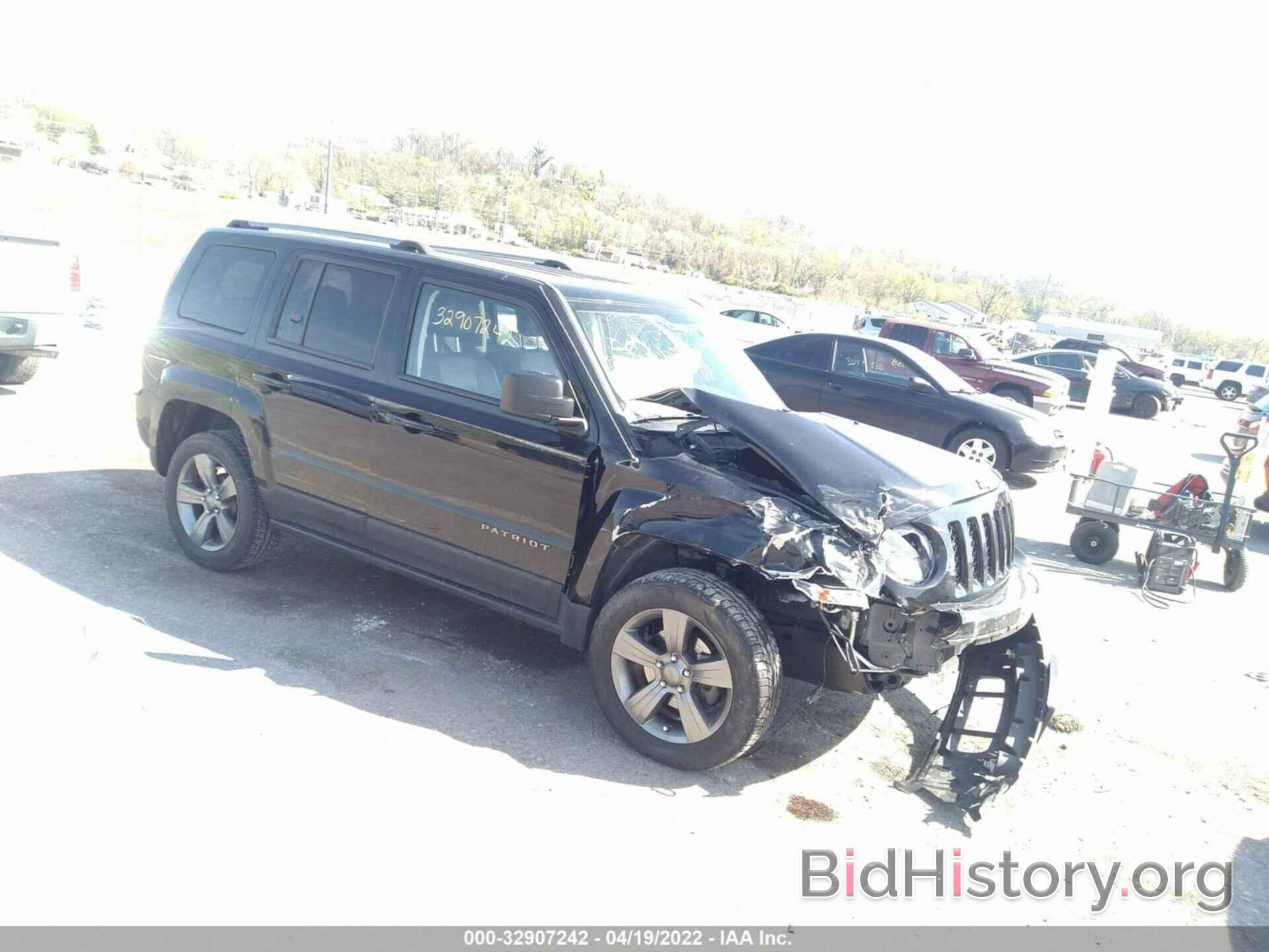 Photo 1C4NJPBA5HD101878 - JEEP PATRIOT 2017