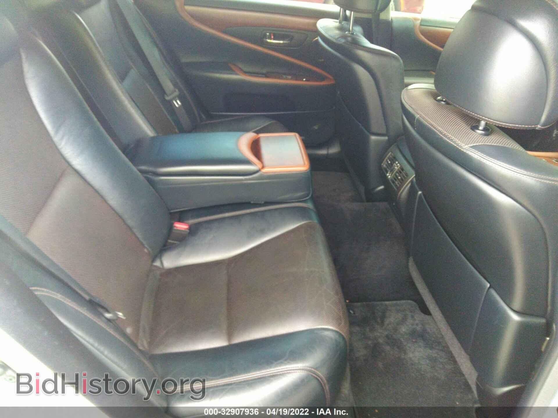2011 LEXUS LS 460 - VIN: JTHBL5EF6B5106449 - Photo 8