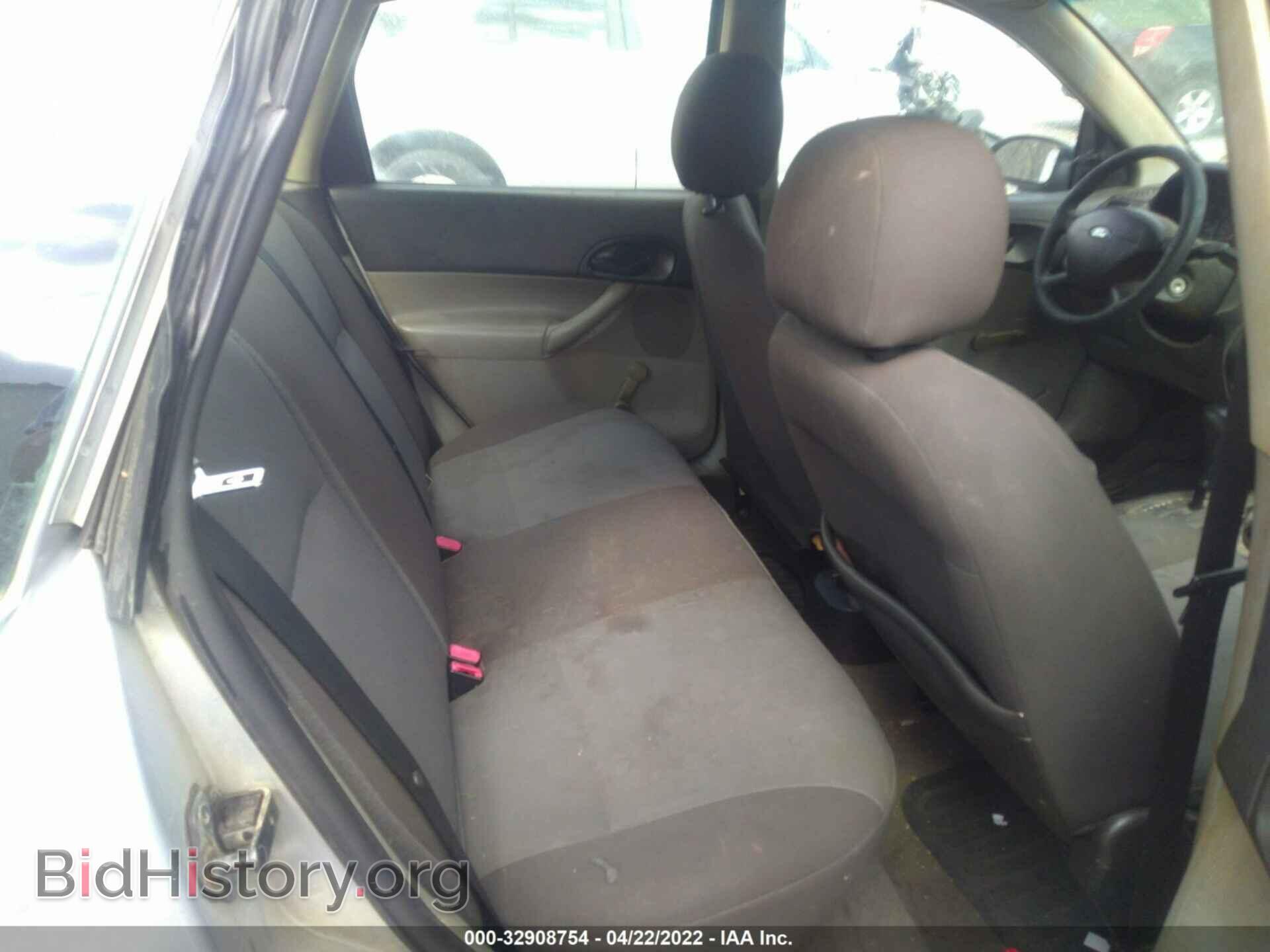 2007 FORD FOCUS - VIN: 1FAFP34N07W317352 - Фото 8