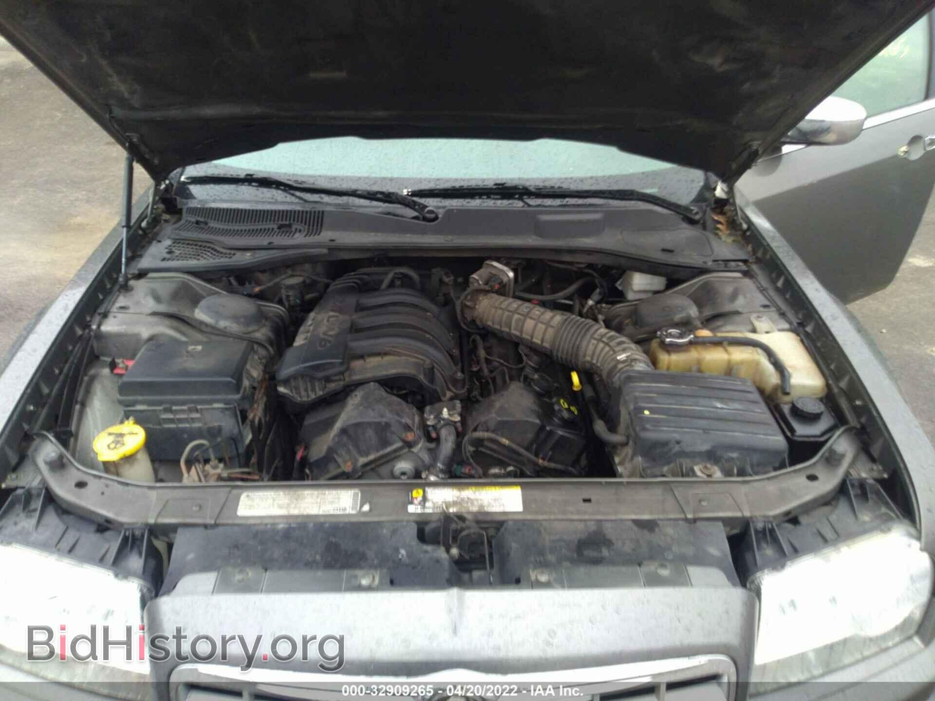 2010 CHRYSLER 300 - VIN: 2C3CA4CDXAH105758 - Фото 10