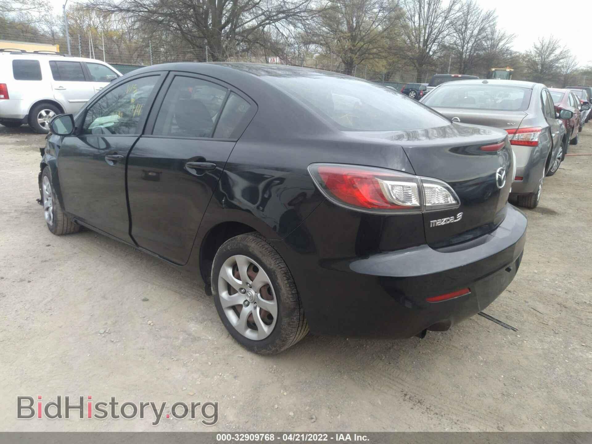 2013 MAZDA MAZDA3 - VIN: JM1BL1UP5D1834780 - Фото 3