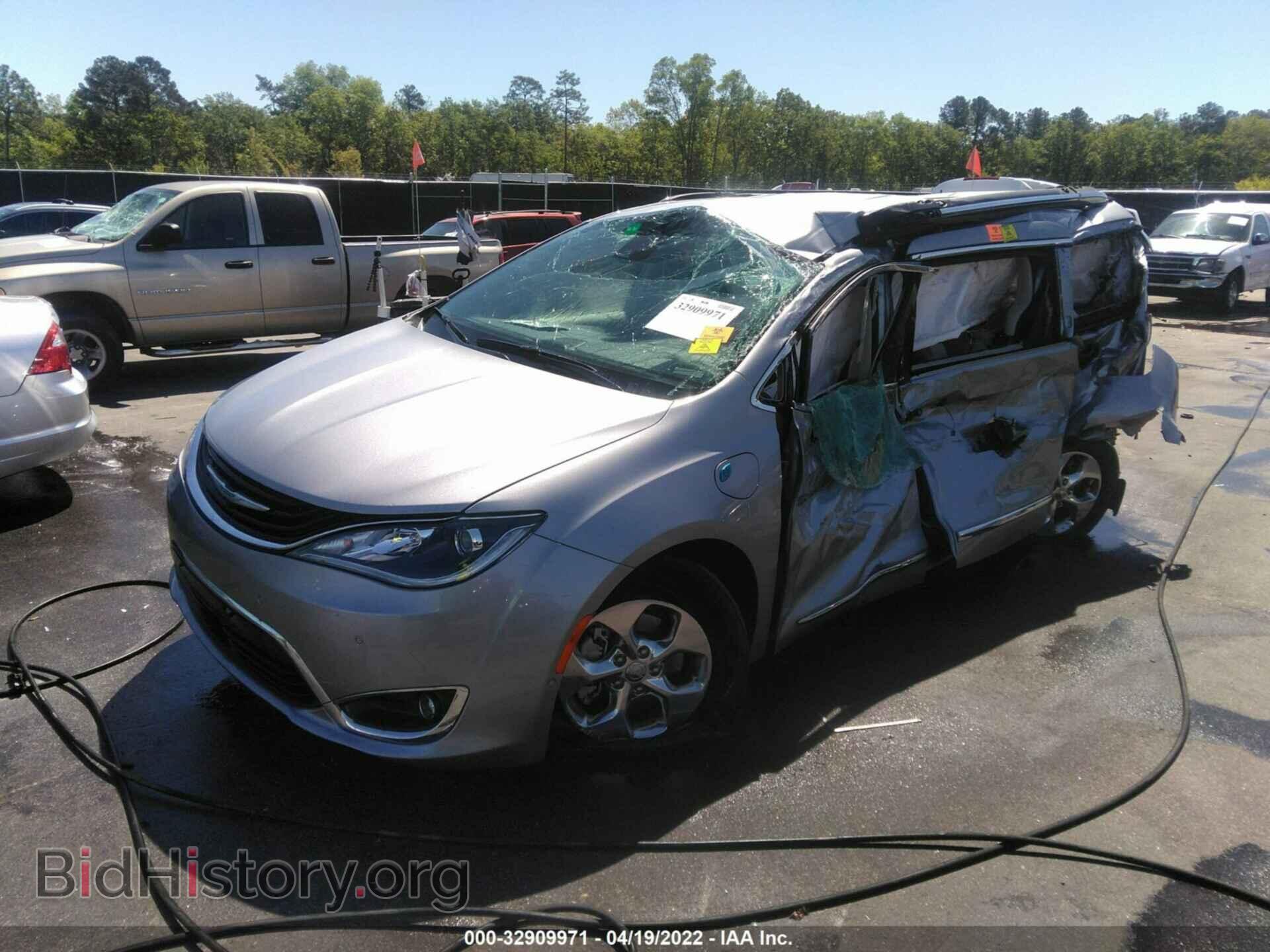 2018 CHRYSLER PACIFICA - VIN: 2C4RC1N72JR365300 - Фото 2