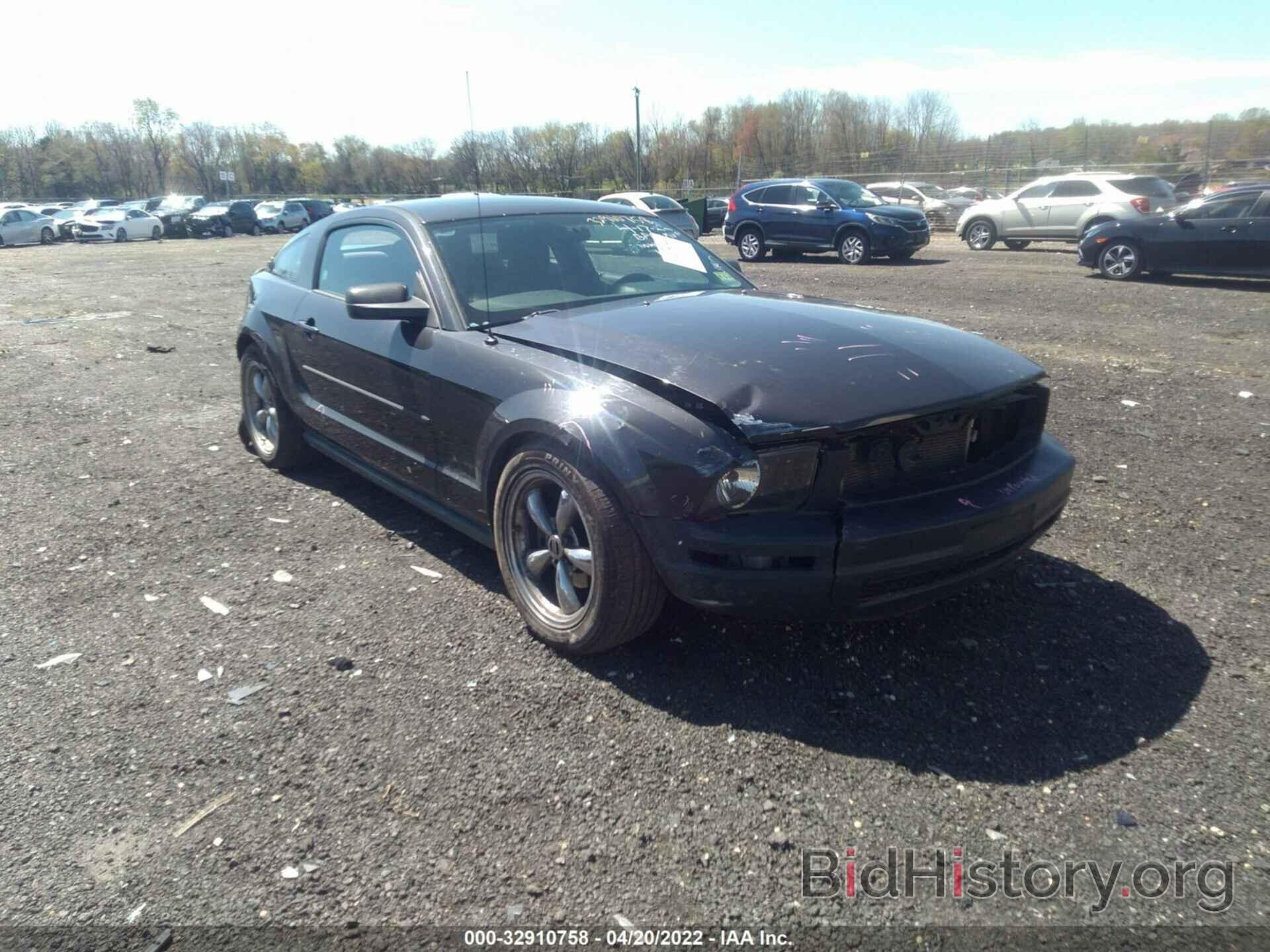 Photo 1ZVFT80N675332174 - FORD MUSTANG 2007