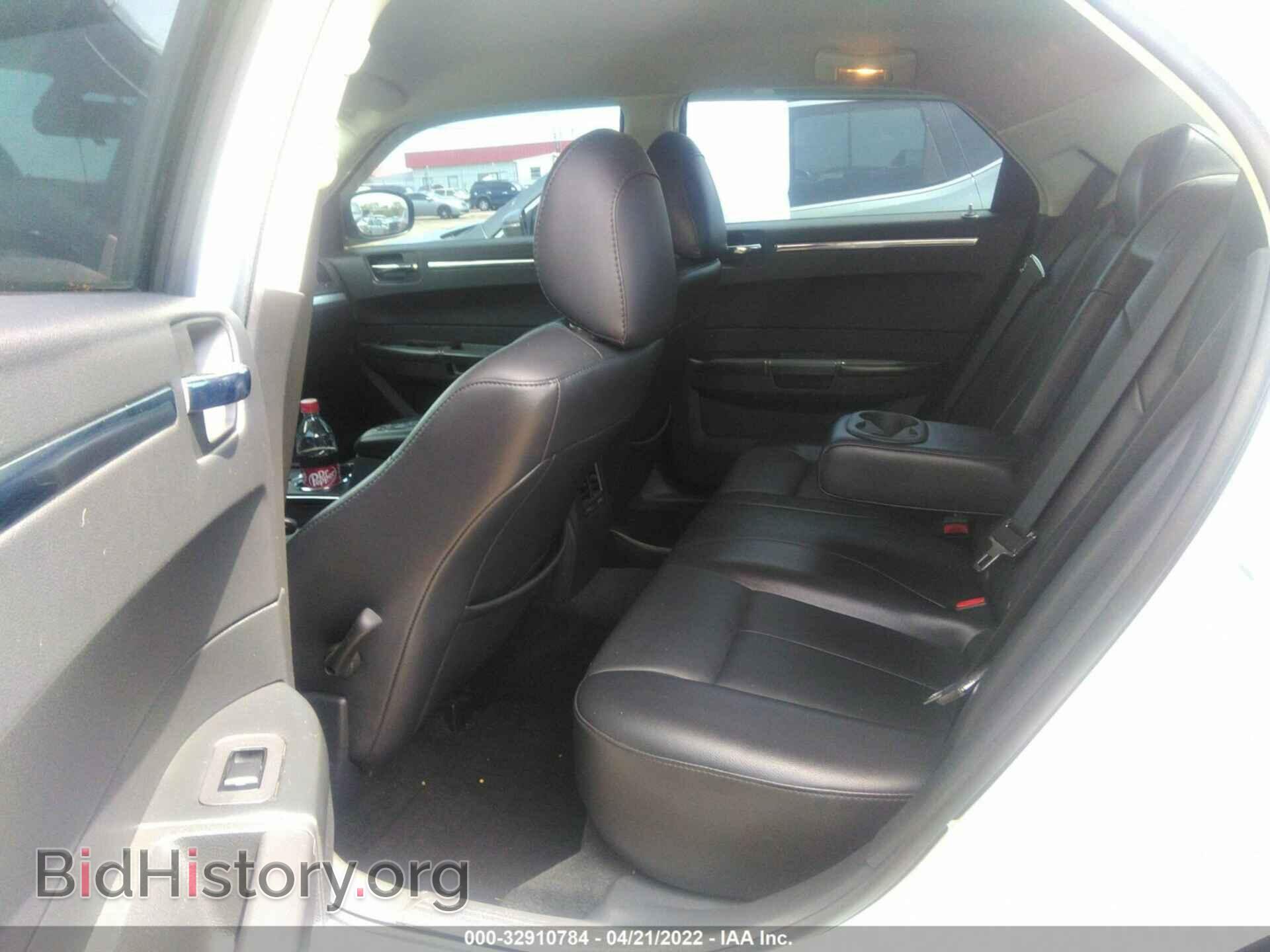 2010 CHRYSLER 300 - VIN: 2C3CA5CV4AH326867 - Фото 8