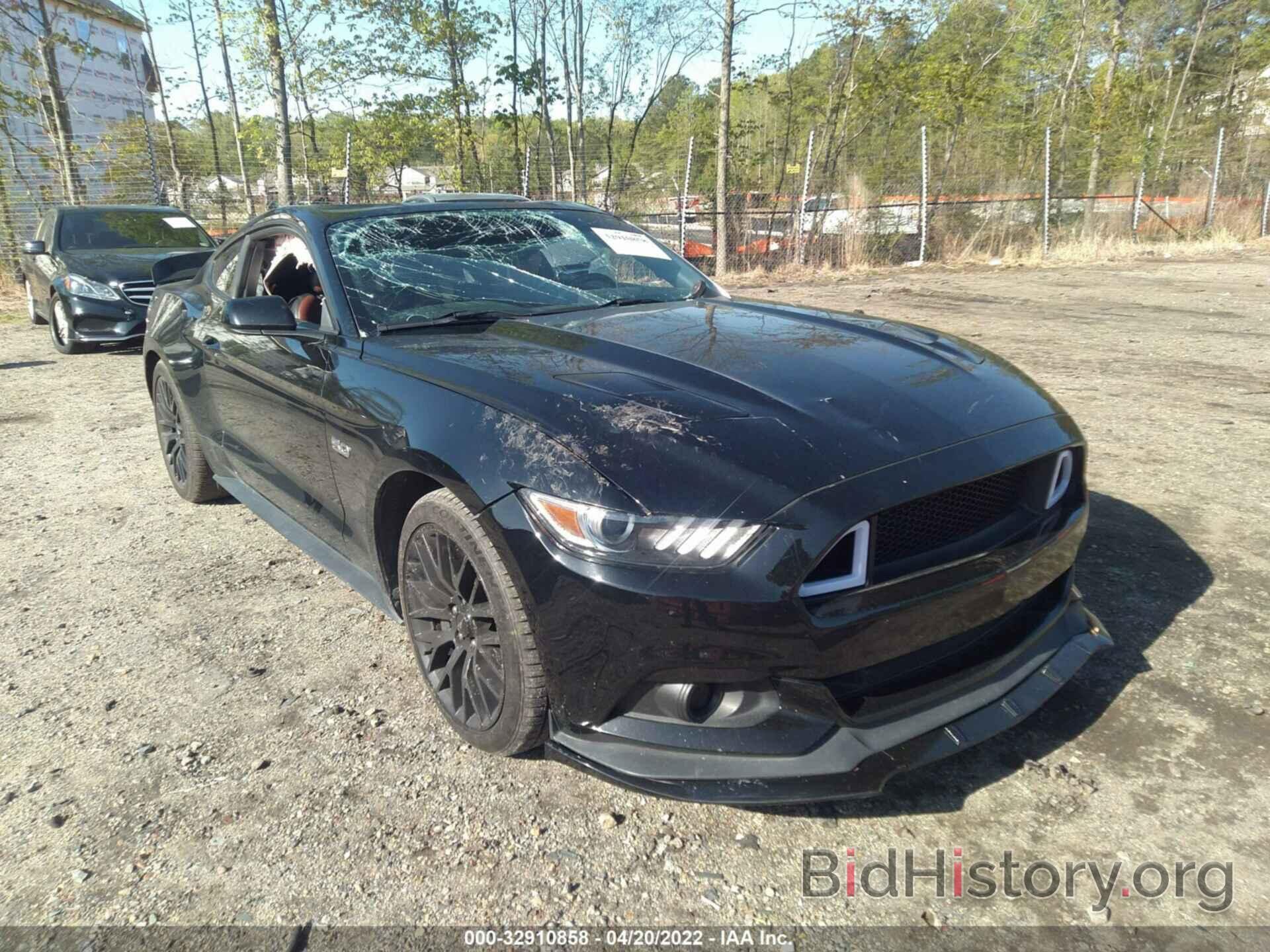 Photo 1FA6P8CF3F5318202 - FORD MUSTANG 2015