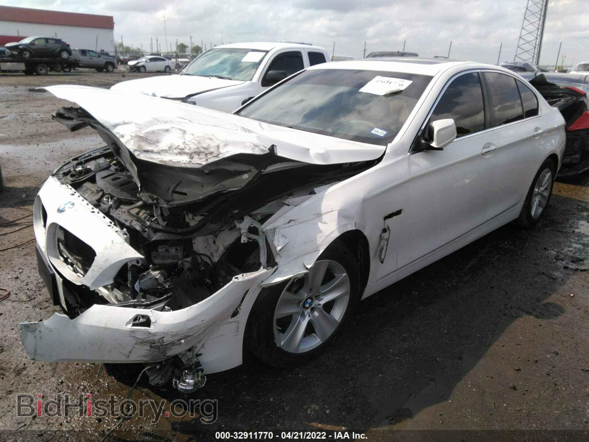 2012 BMW 5 SERIES - VIN: WBAXG5C54CDW85628 - Фото 2