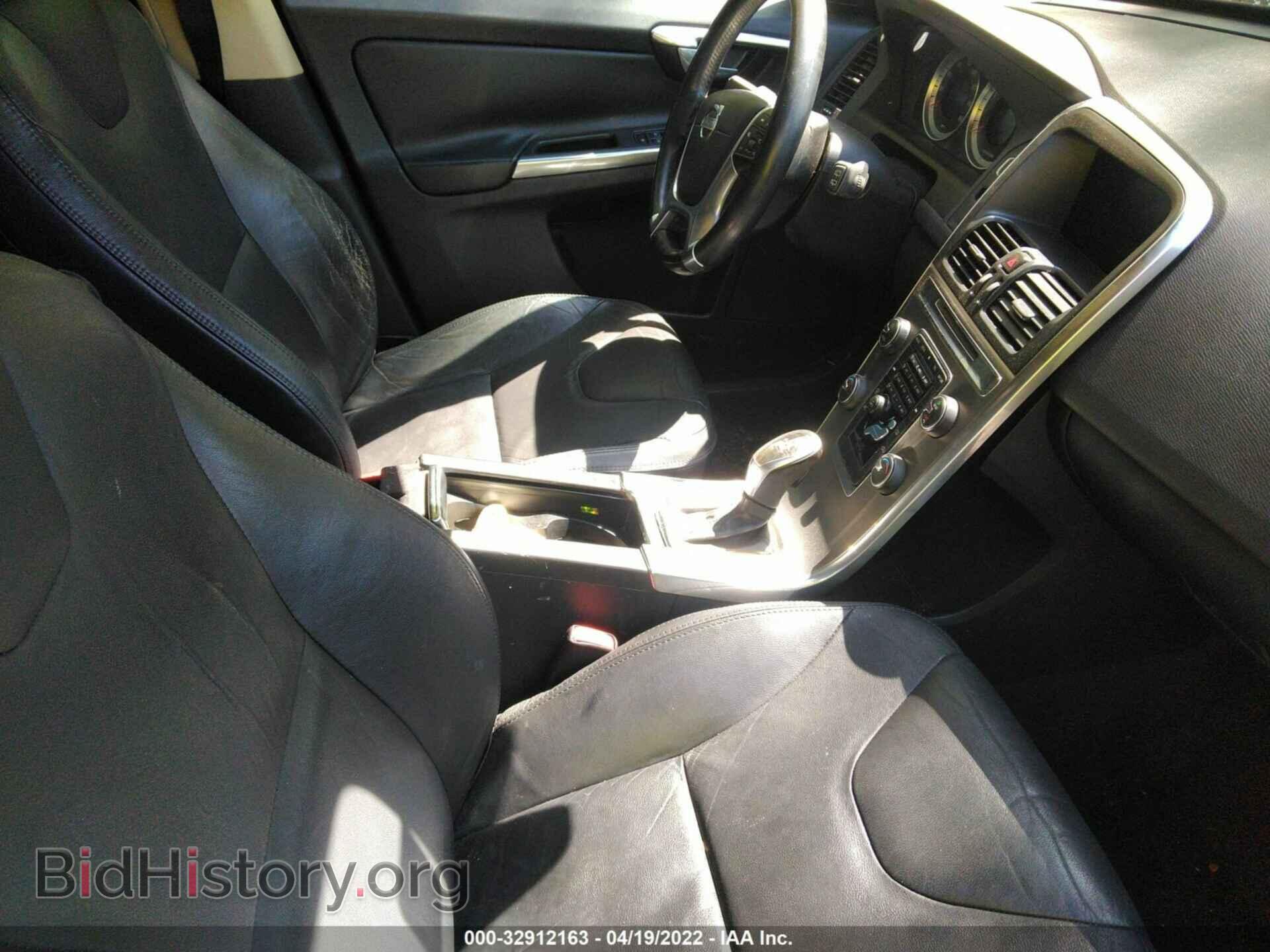 2013 VOLVO XC60 - VIN: YV4952DL7D2410133 - Фото 5