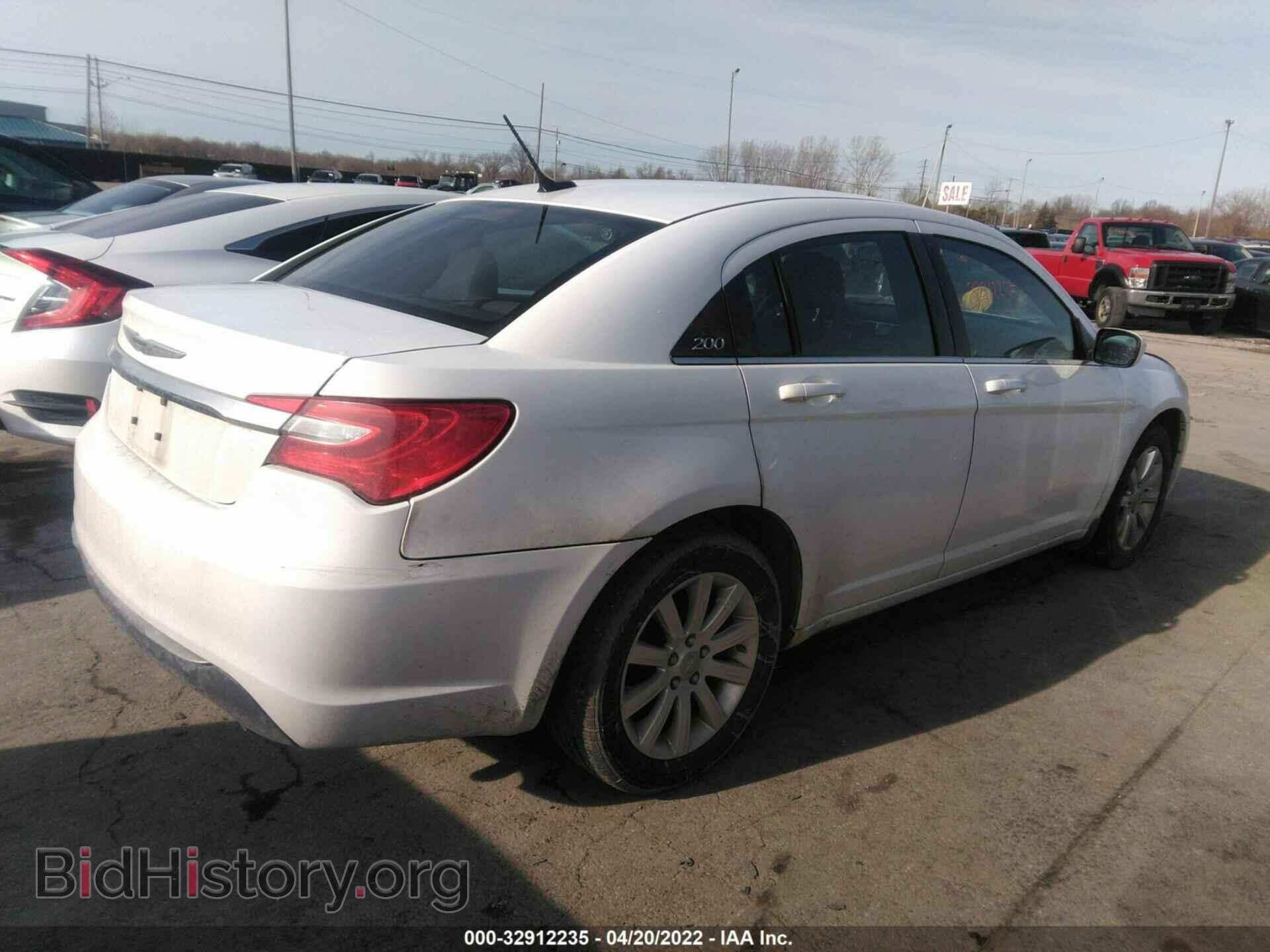 2013 CHRYSLER 200 - VIN: 1C3CCBBB8DN655521 - Фото 4