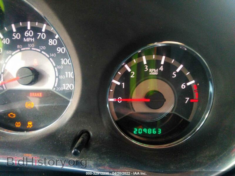 2013 Chrysler 200 (VIN 1C3CCBBB8DN655521) — фото 7 из 12