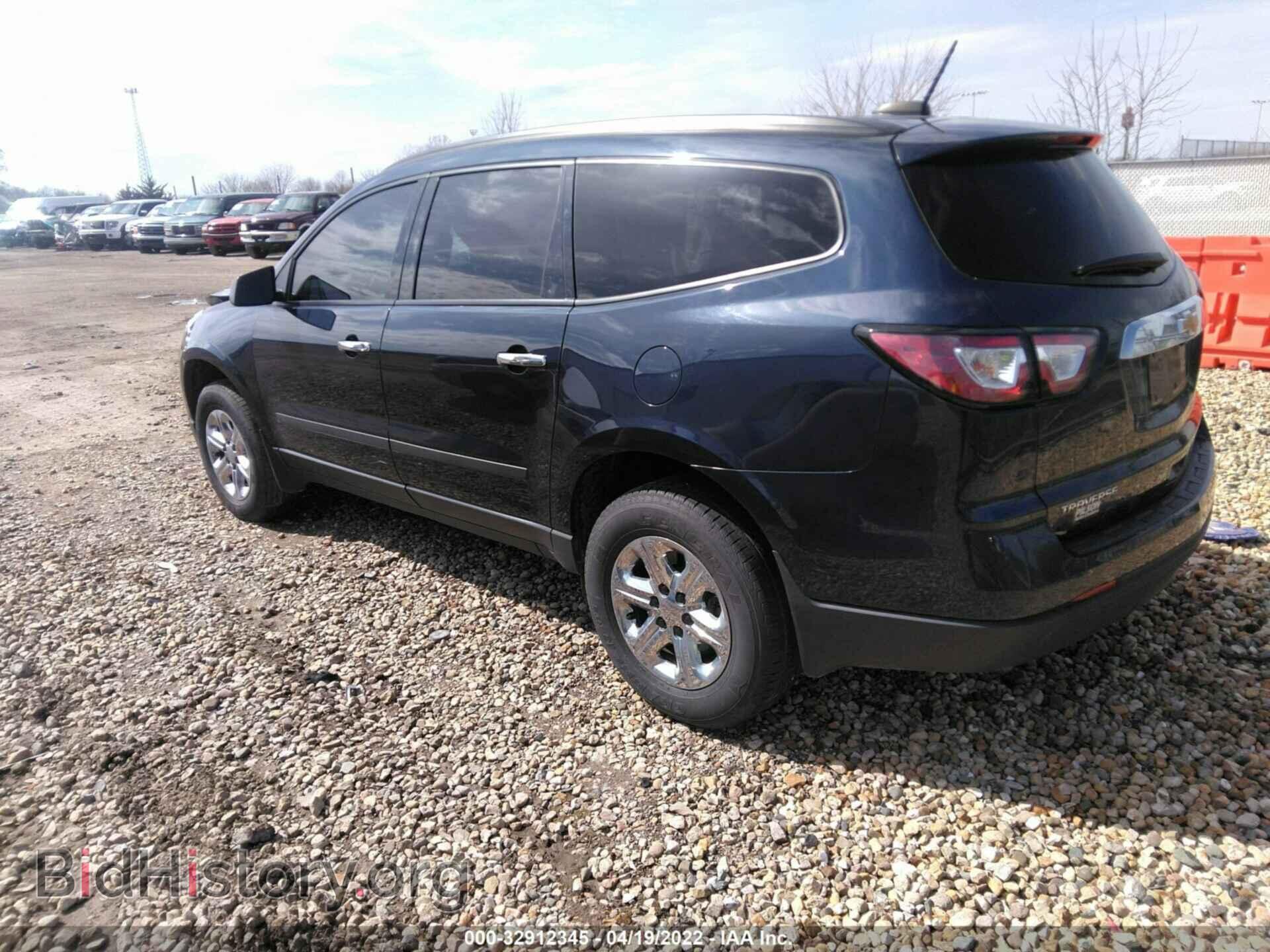 2017 CHEVROLET TRAVERSE - VIN: 1GNKRFED6HJ266956 - Фото 3