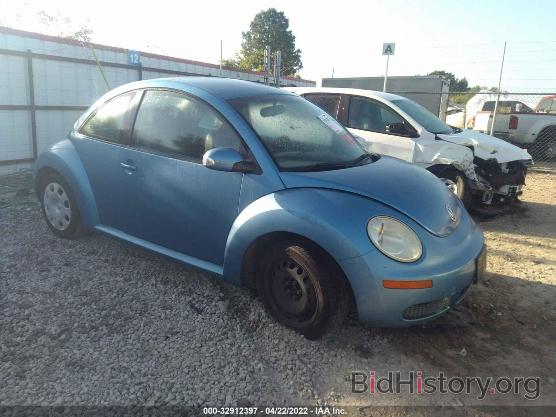 Photo 3VWPW3AG6AM000347 - VOLKSWAGEN NEW BEETLE COUPE 2010
