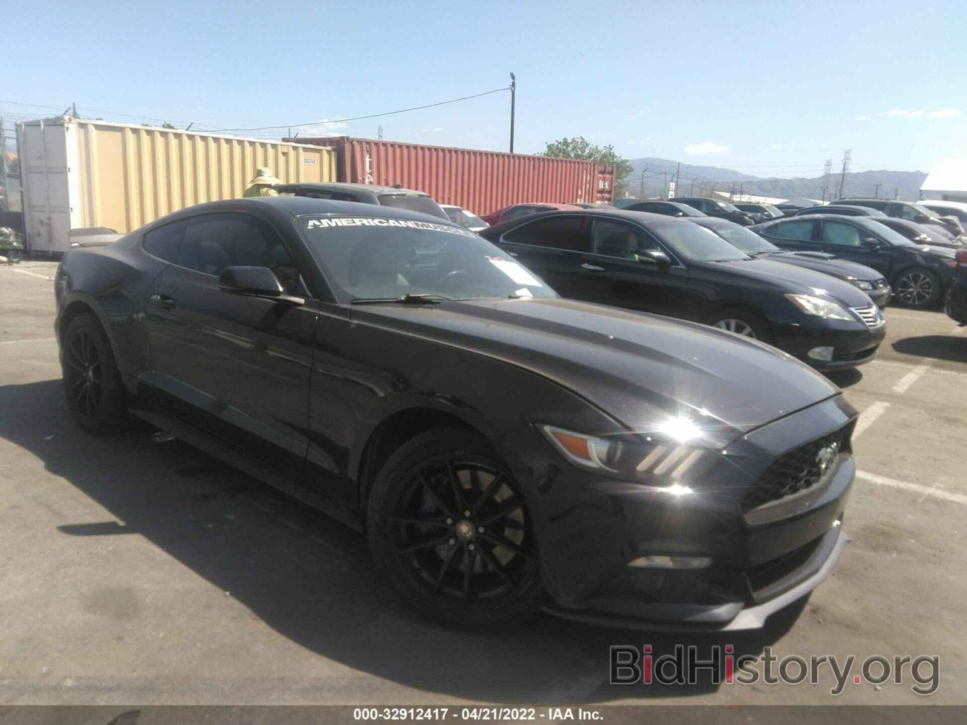Photo 1FA6P8TH8F5342383 - FORD MUSTANG 2015
