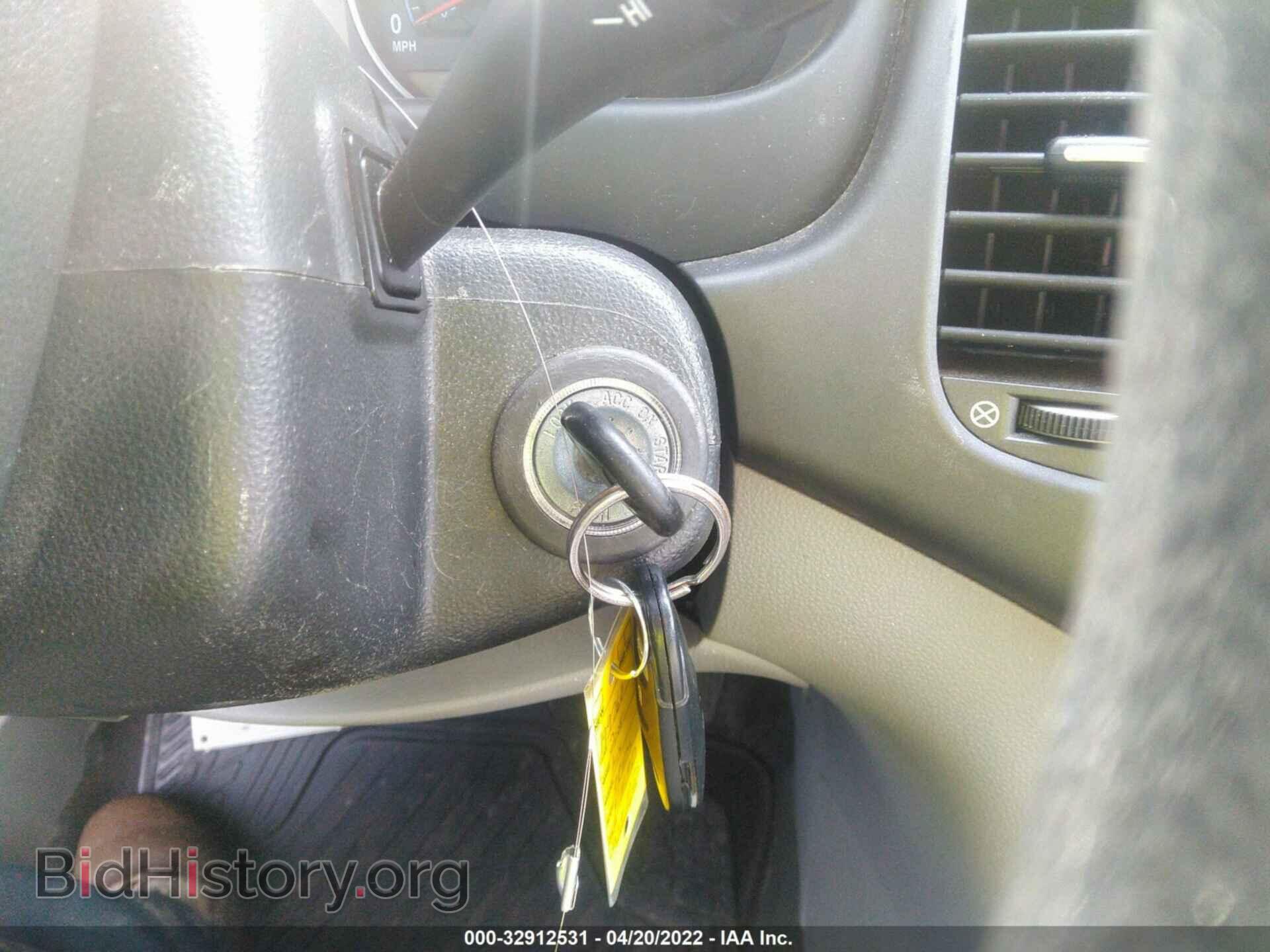 2008 KIA OPTIMA - VIN: KNAGE123685199760 - Фото 11