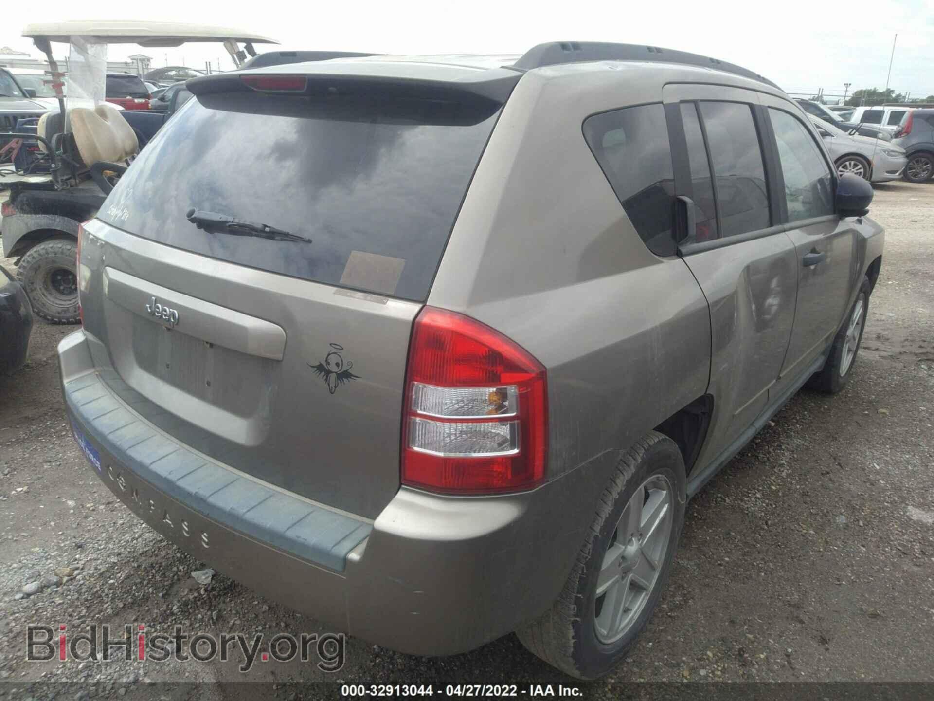 2008 JEEP COMPASS - VIN: 1J8FT47W88D706925 - Фото 4
