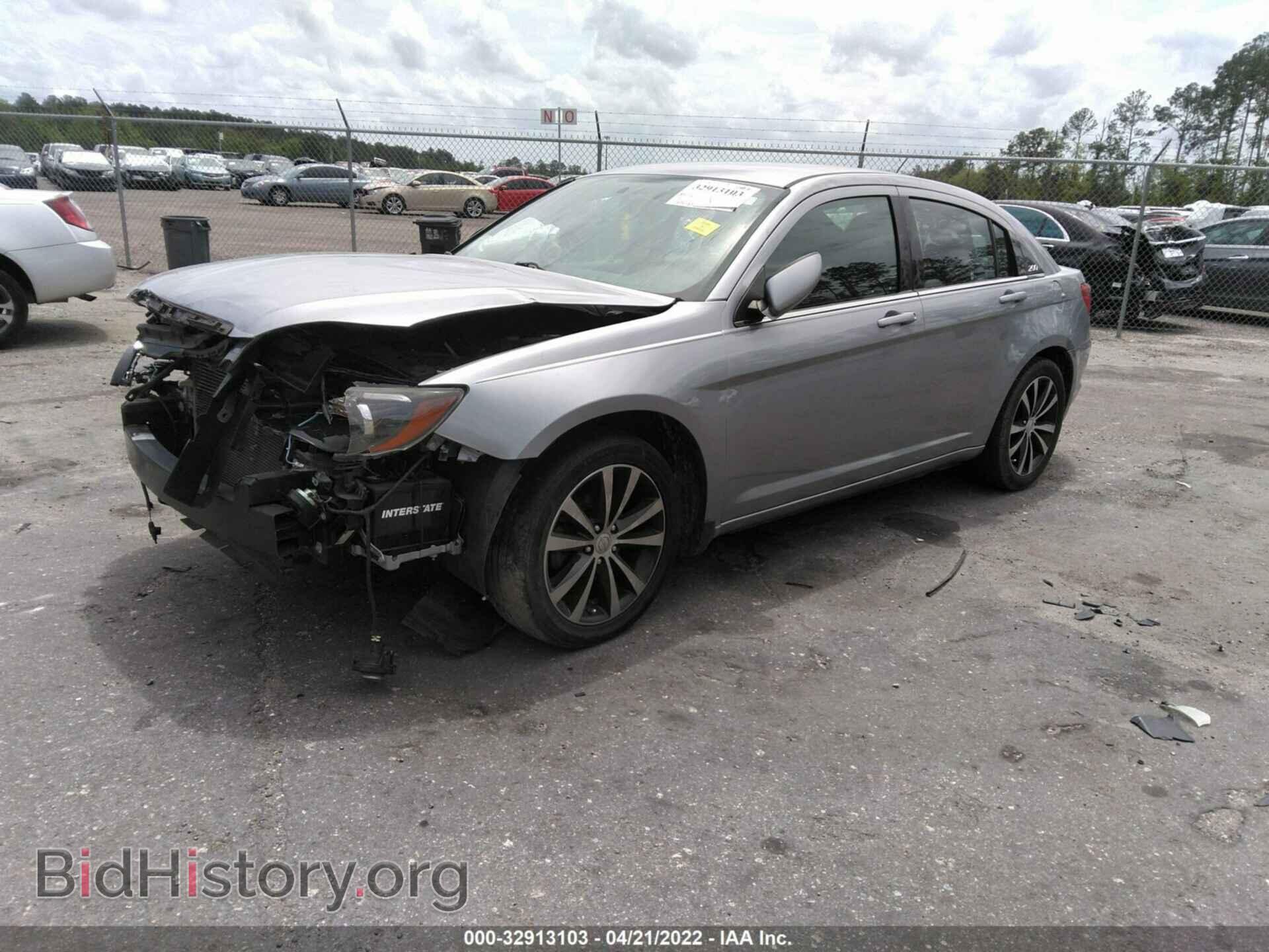 2013 CHRYSLER 200 - VIN: 1C3CCBBB8DN539817 - Фото 2