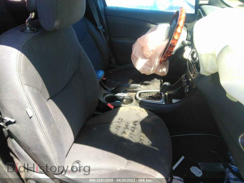 2013 Chrysler 200 (VIN 1C3CCBAB3DN647487) — photo 5 of 11