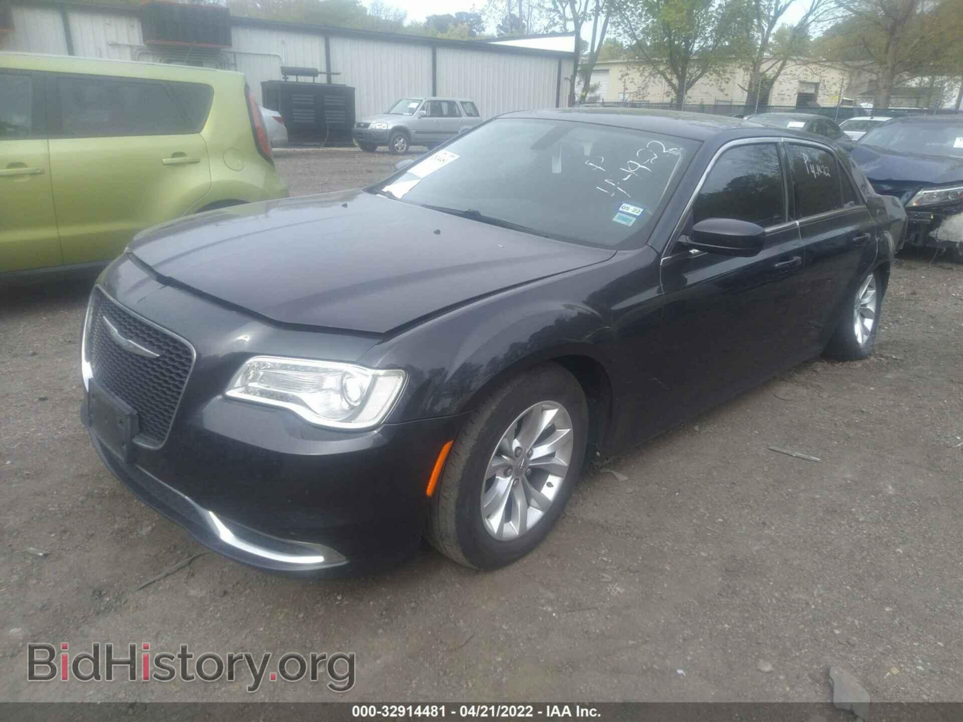 2015 CHRYSLER 300 - VIN: 2C3CCAAG2FH930268 - Фото 2