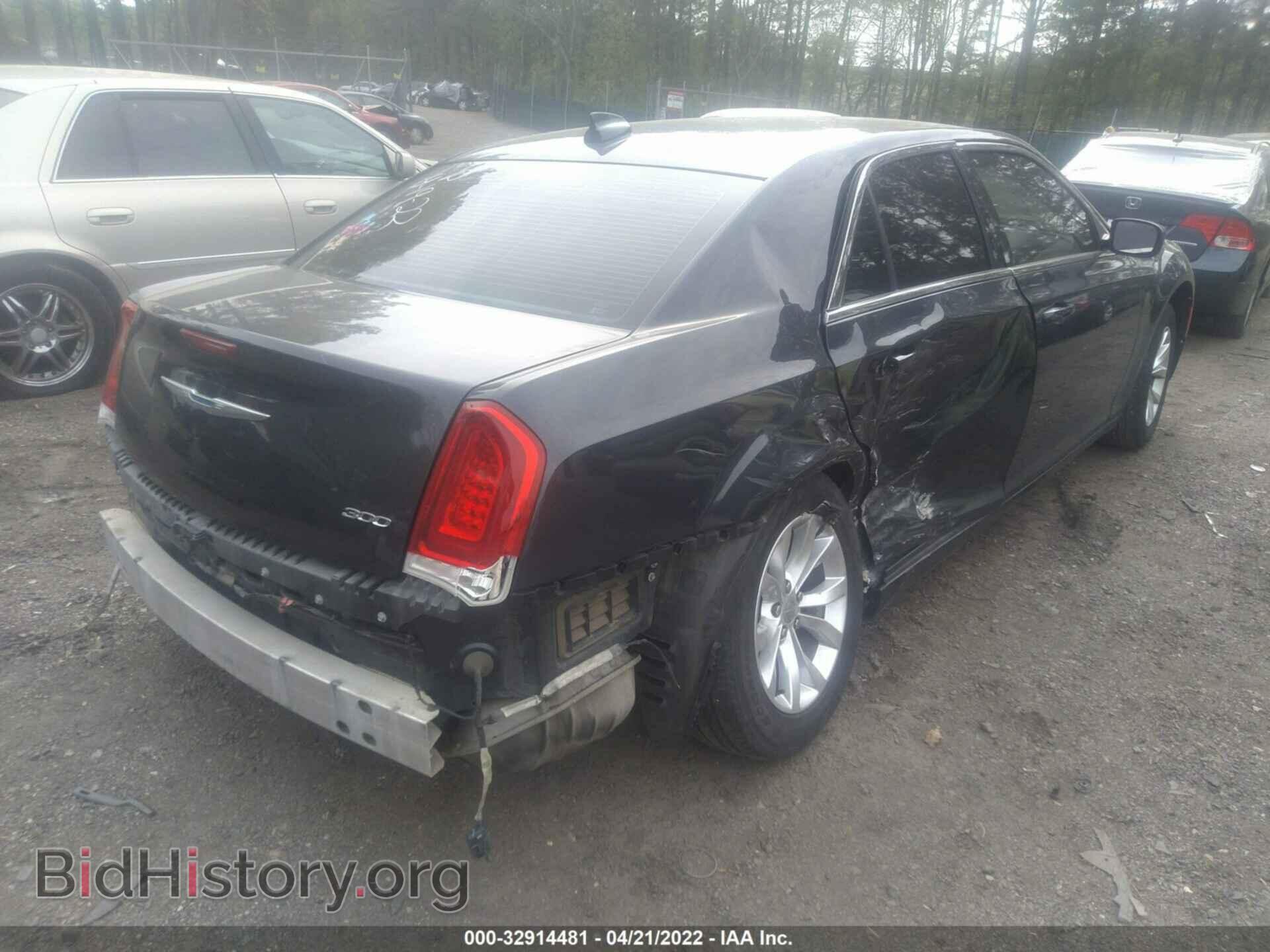 2015 CHRYSLER 300 - VIN: 2C3CCAAG2FH930268 - Фото 4