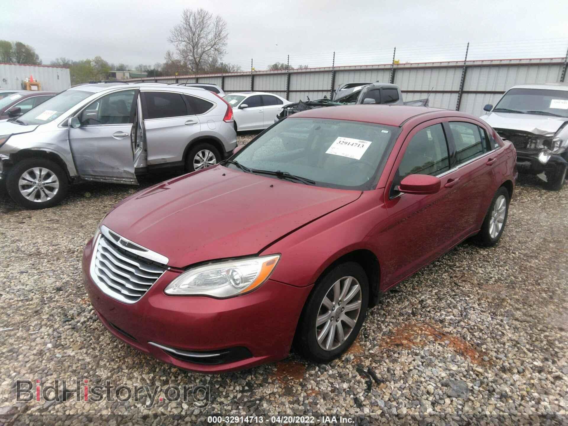 2011 CHRYSLER 200 - VIN: 1C3BC1FBXBN533031 - Фото 2