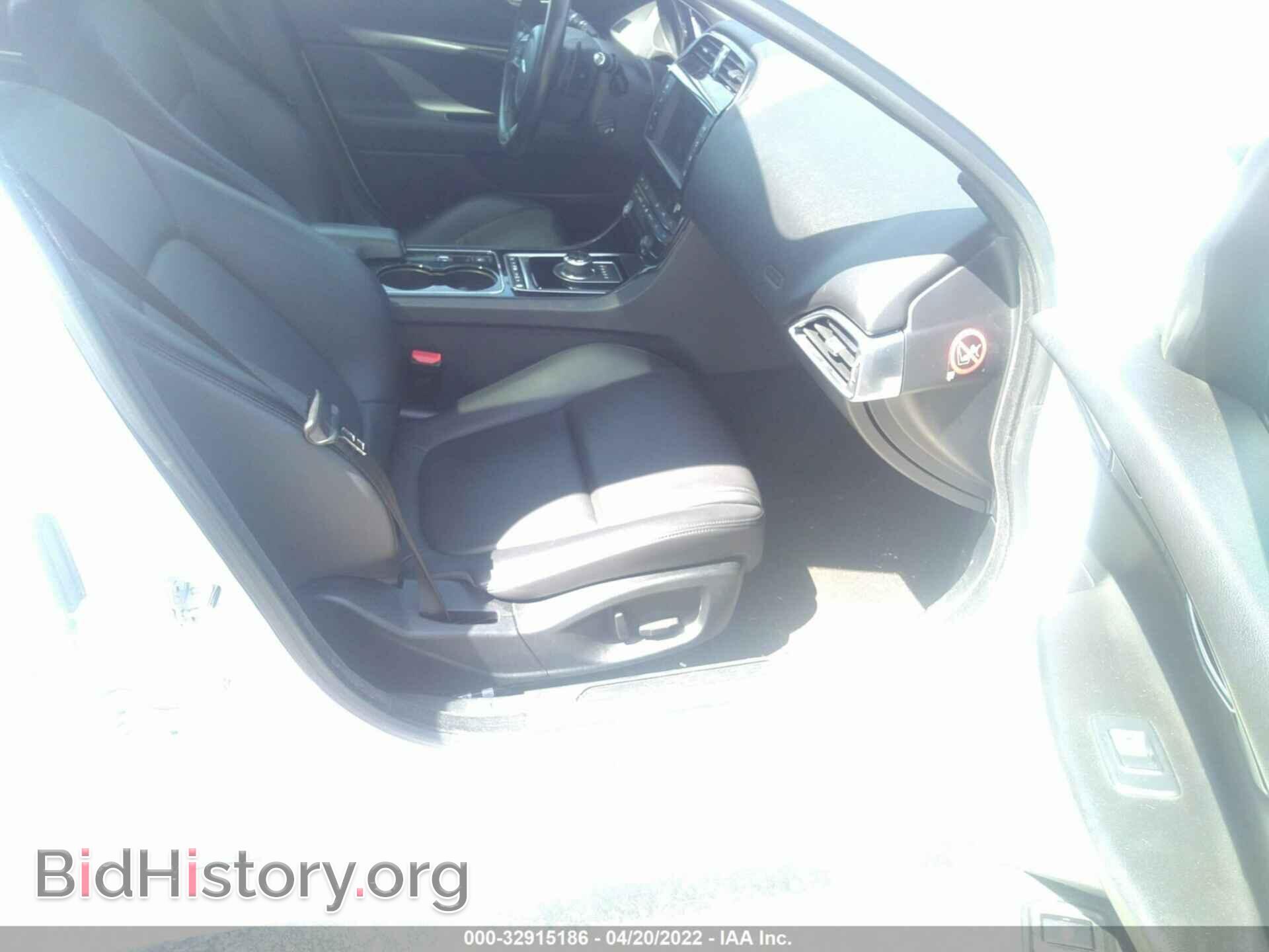 2017 JAGUAR XE - VIN: SAJAR4BG2HA977160 - Фото 5