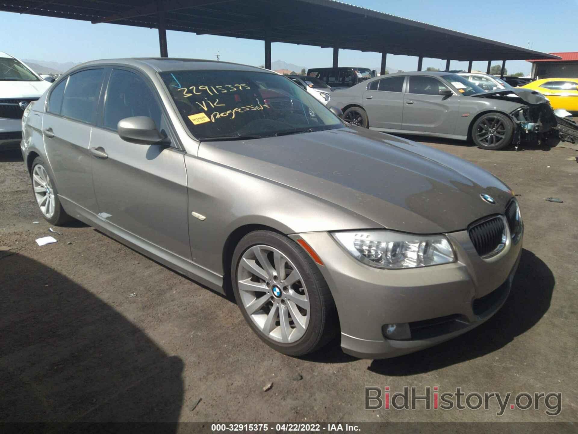 Photo WBAPH77599NL83127 - BMW 3 SERIES 2009