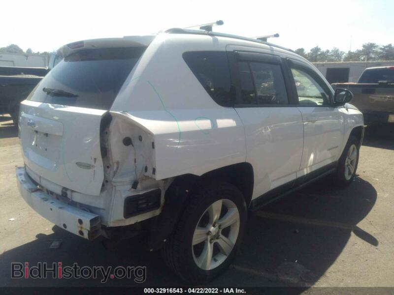 2011 Jeep COMPASS (VIN 1J4NF1FB5BD252044) — photo 4 of 11